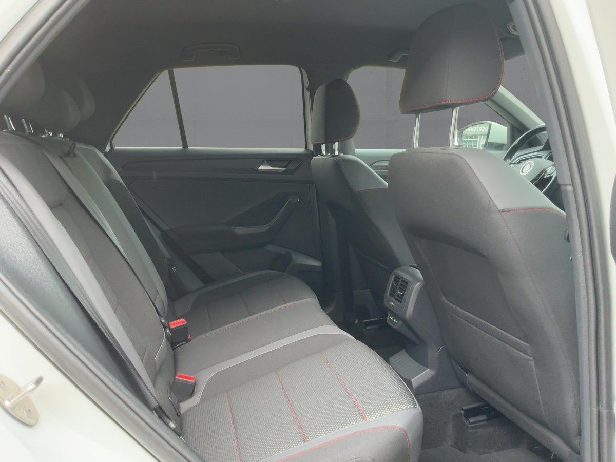 Volkswagen T-Roc 1.5 TSI SPORT - Samsaru's Car Outlet