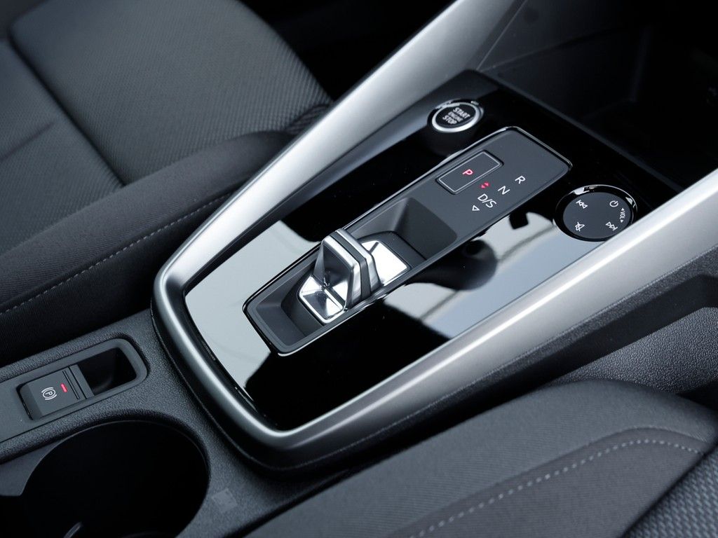Audi A3 Sportback 40 TFSI e S line - Samsaru's Car Outlet