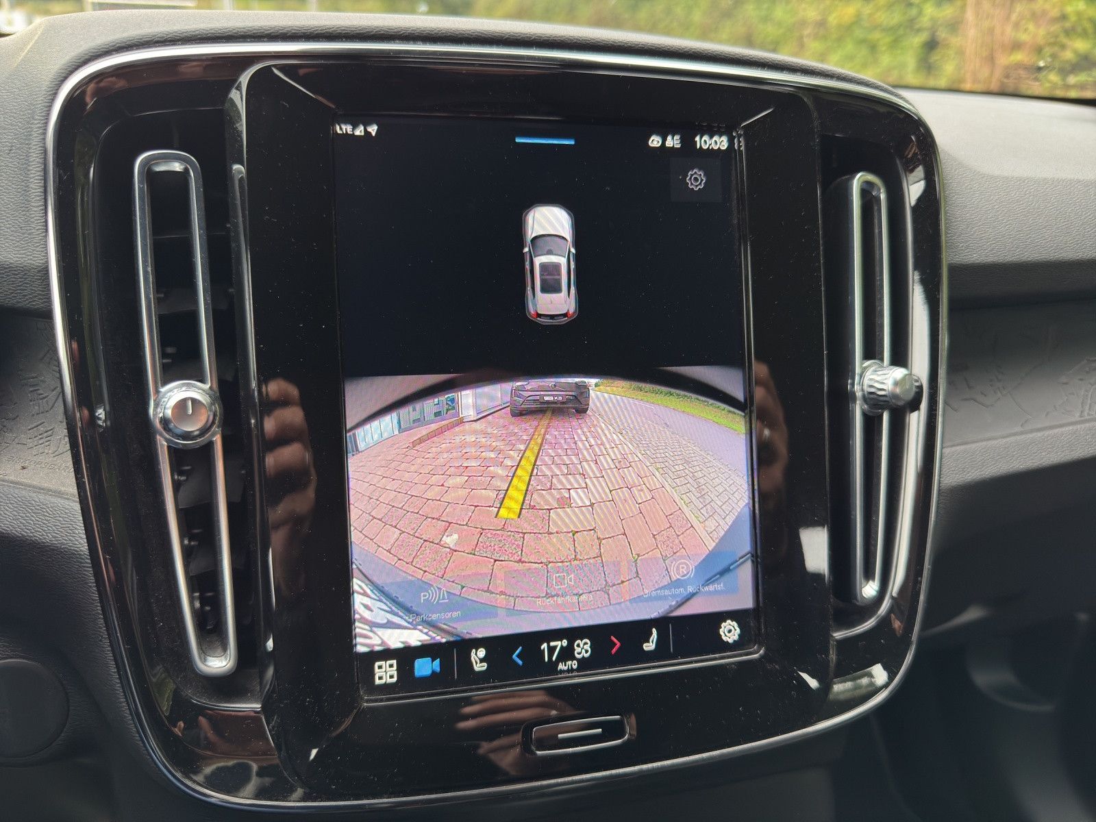 Volvo XC40 Plus Recharge Pure Electric 2WD