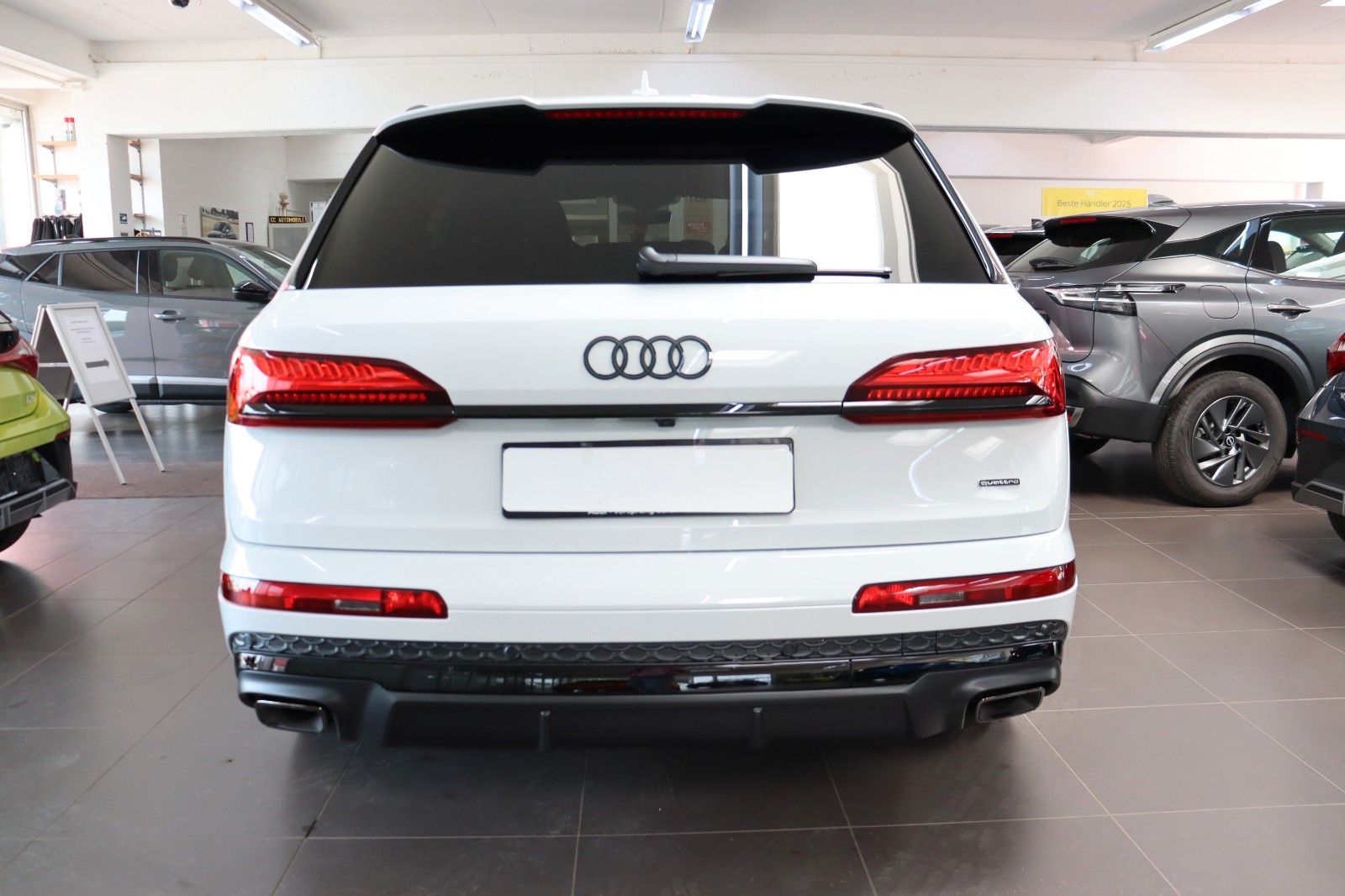 Audi Q7 S line 60 TFSI e quattro PHEV AHK Panoram 5JG