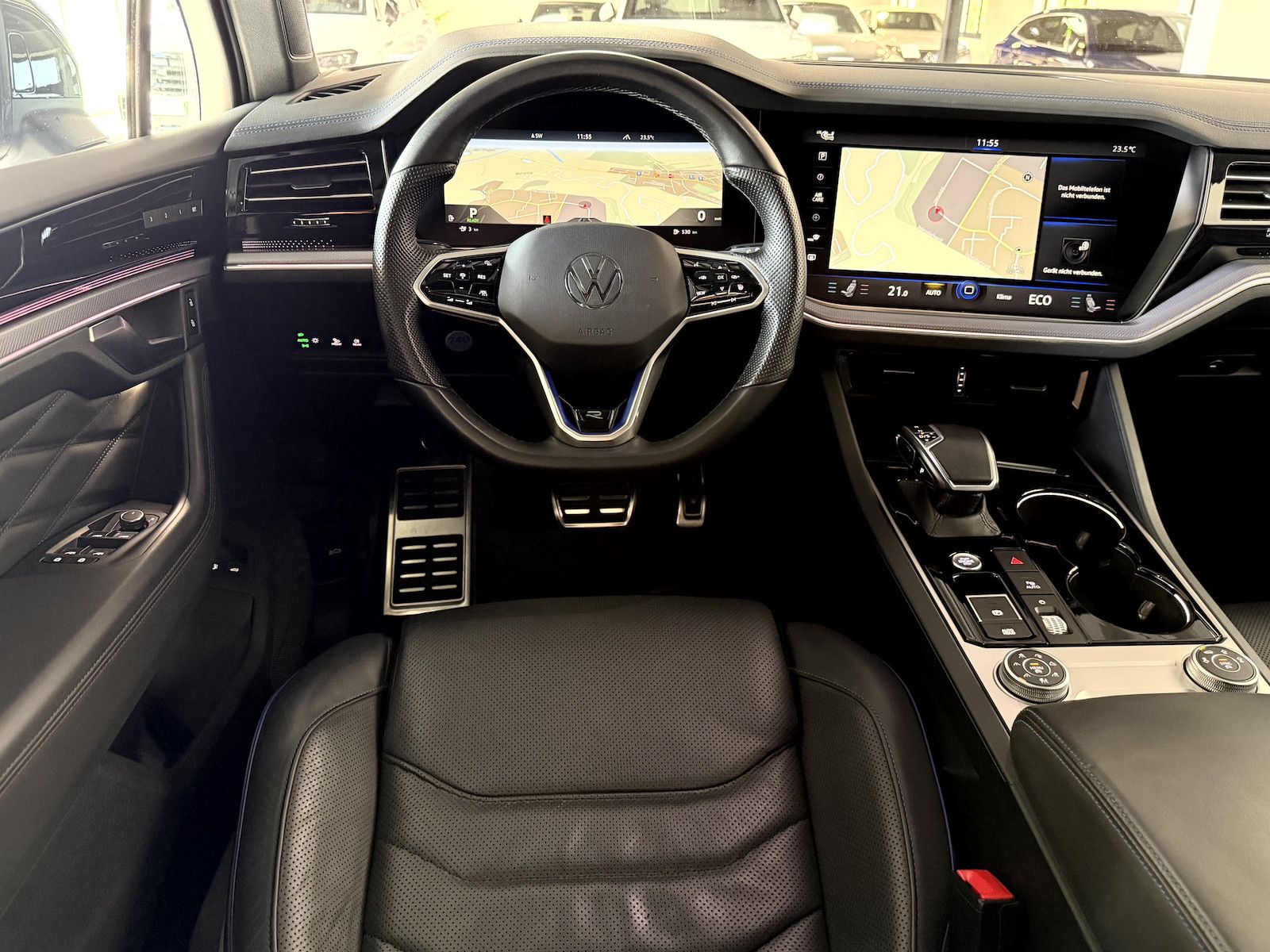 Volkswagen Touareg R 3.0TSI*BlackStyle*Pano*AHK*HUD*IQ*