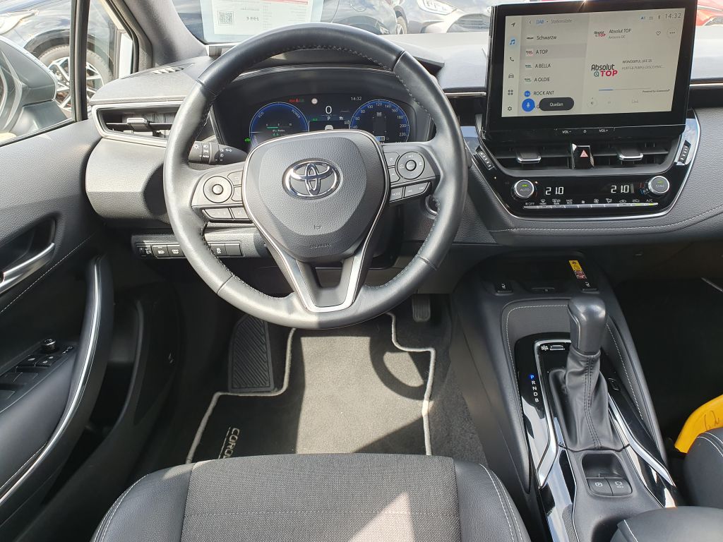Toyota Corolla 1.8 Hybrid - Samsaru's Car Outlet