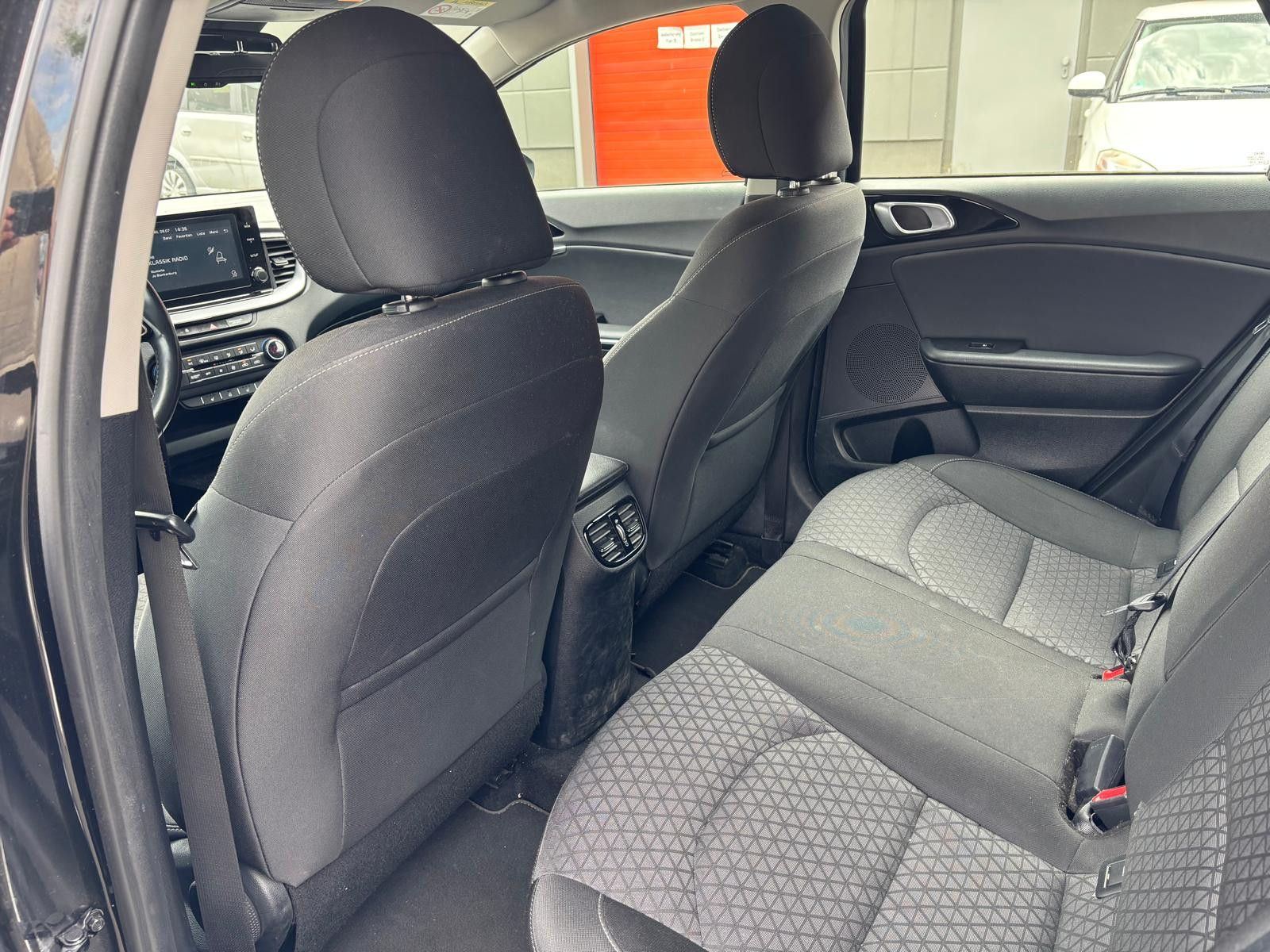 Kia cee'd Sportswagon Plug-in - Samsaru's Car Outlet