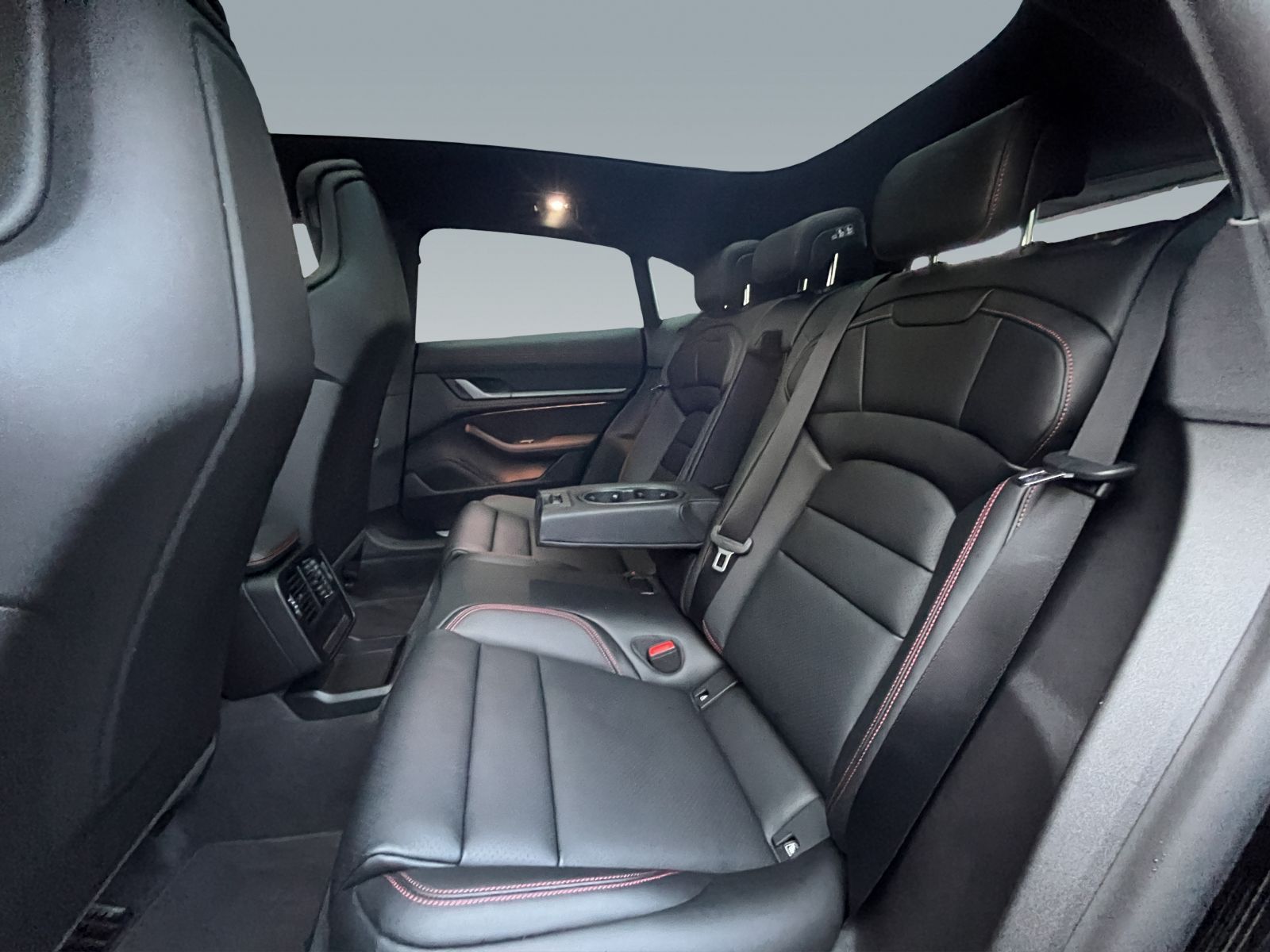 Porsche Taycan 4S Sport Turismo Pano.,Sport Chrono,InnoD