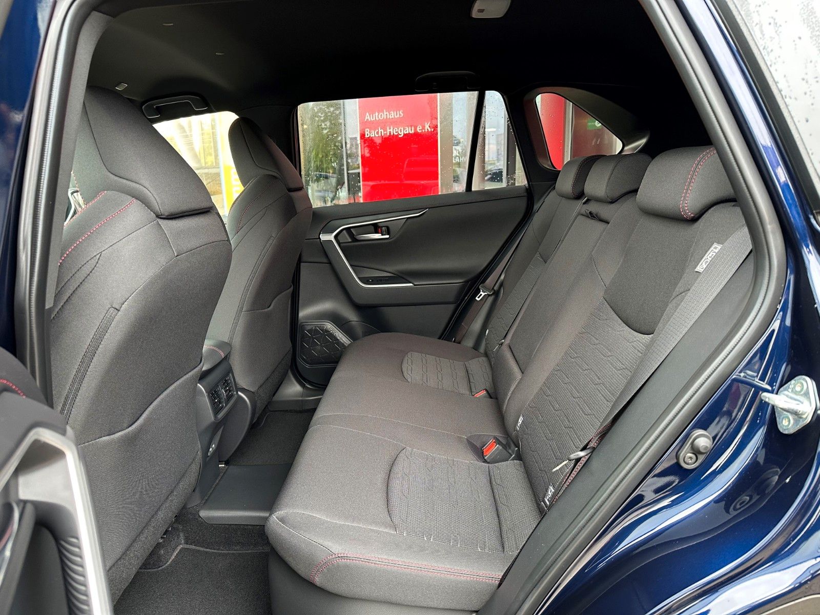 Toyota RAV 4 2.5 Plug-in Hybrid 4x4 Teamplayer,NAVI,HUD