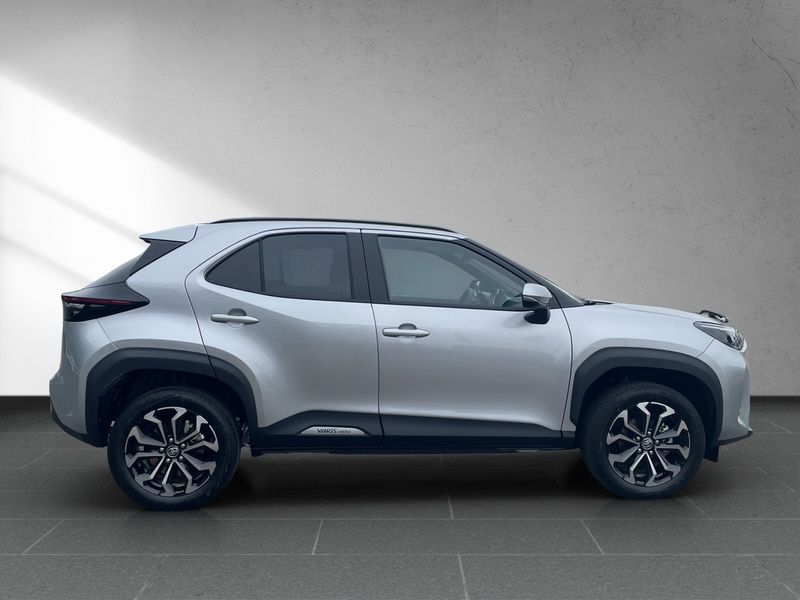 Toyota Yaris Cross 1.5 Hybrid Teamplayer *2xPDC*BLIS*LH