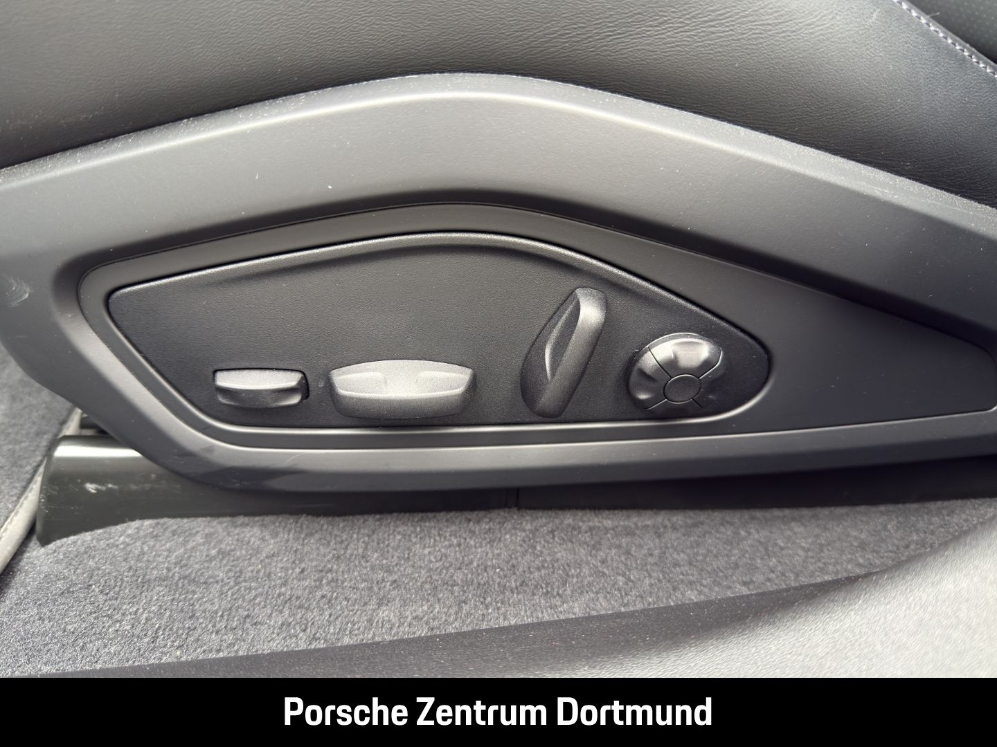 Porsche Taycan 4S BOSE Panoramadach Performancebatterie+