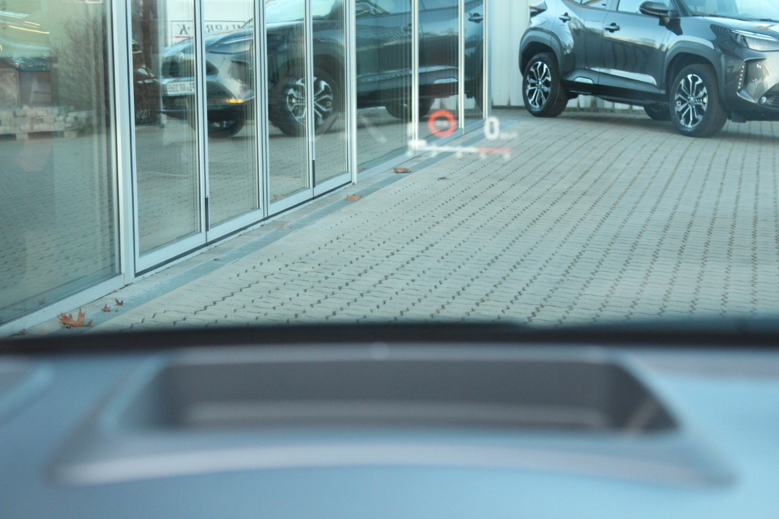 Toyota Yaris Hybrid GR Sport*LED*PDC*KAMERA*HEAD-UP*JBL