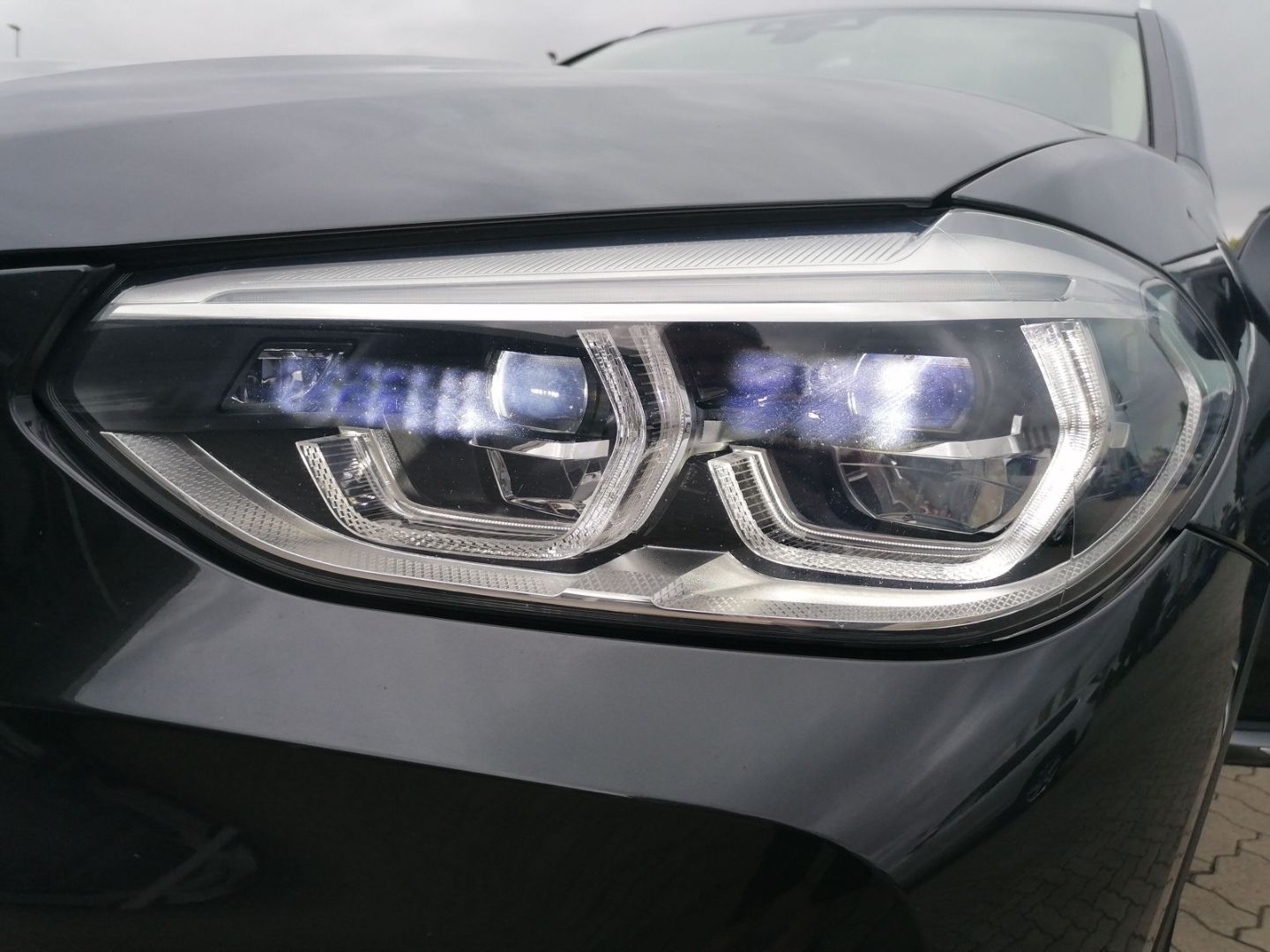 BMW X3 xDrive30i - Samsaru's Car Outlet