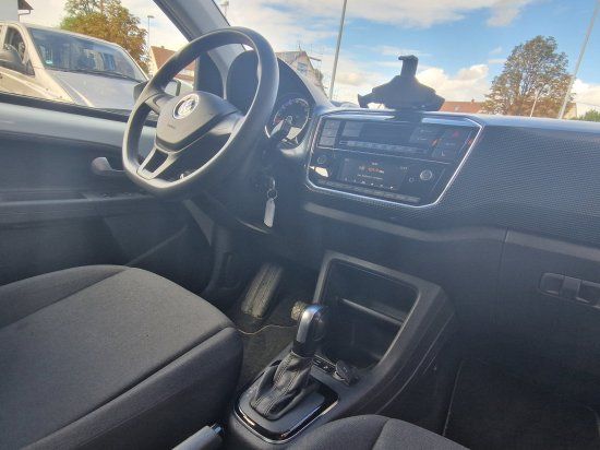 Volkswagen e-up! - Samsaru's Car Outlet