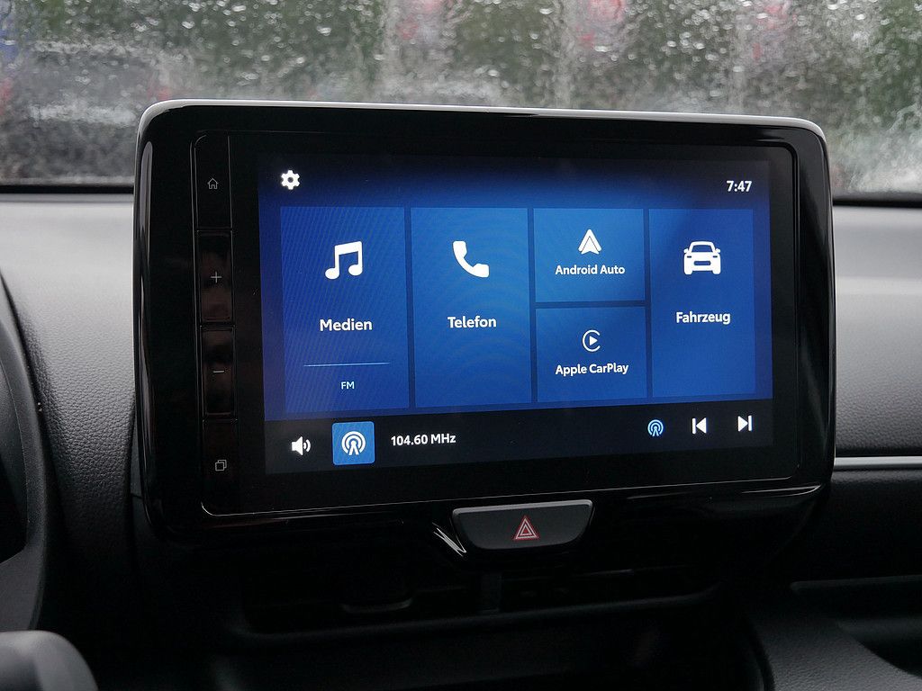 Toyota Yaris Hybrid Style Comfort PDC ACC LED KAMERA