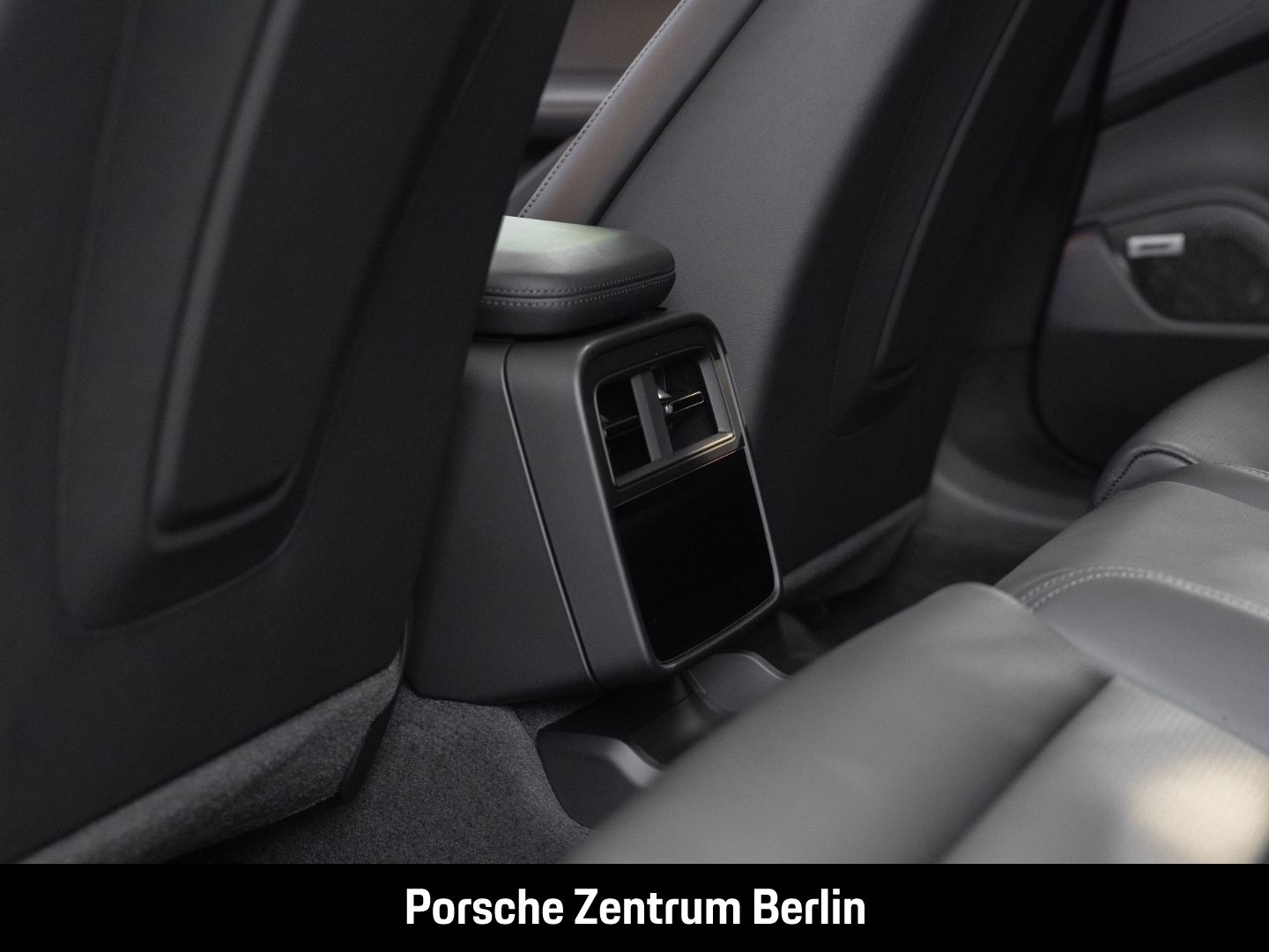 Porsche Taycan 4 Cross Turismo InnoDrive HD-Matrix LED