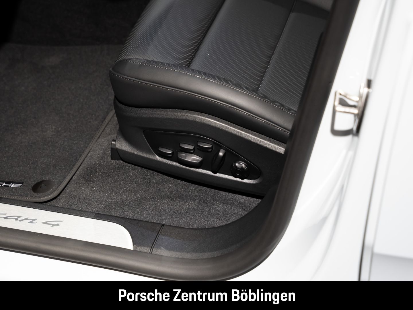 Porsche Macan 4 InnoDrive HeadUp LEDmatrix Panorama BOSE