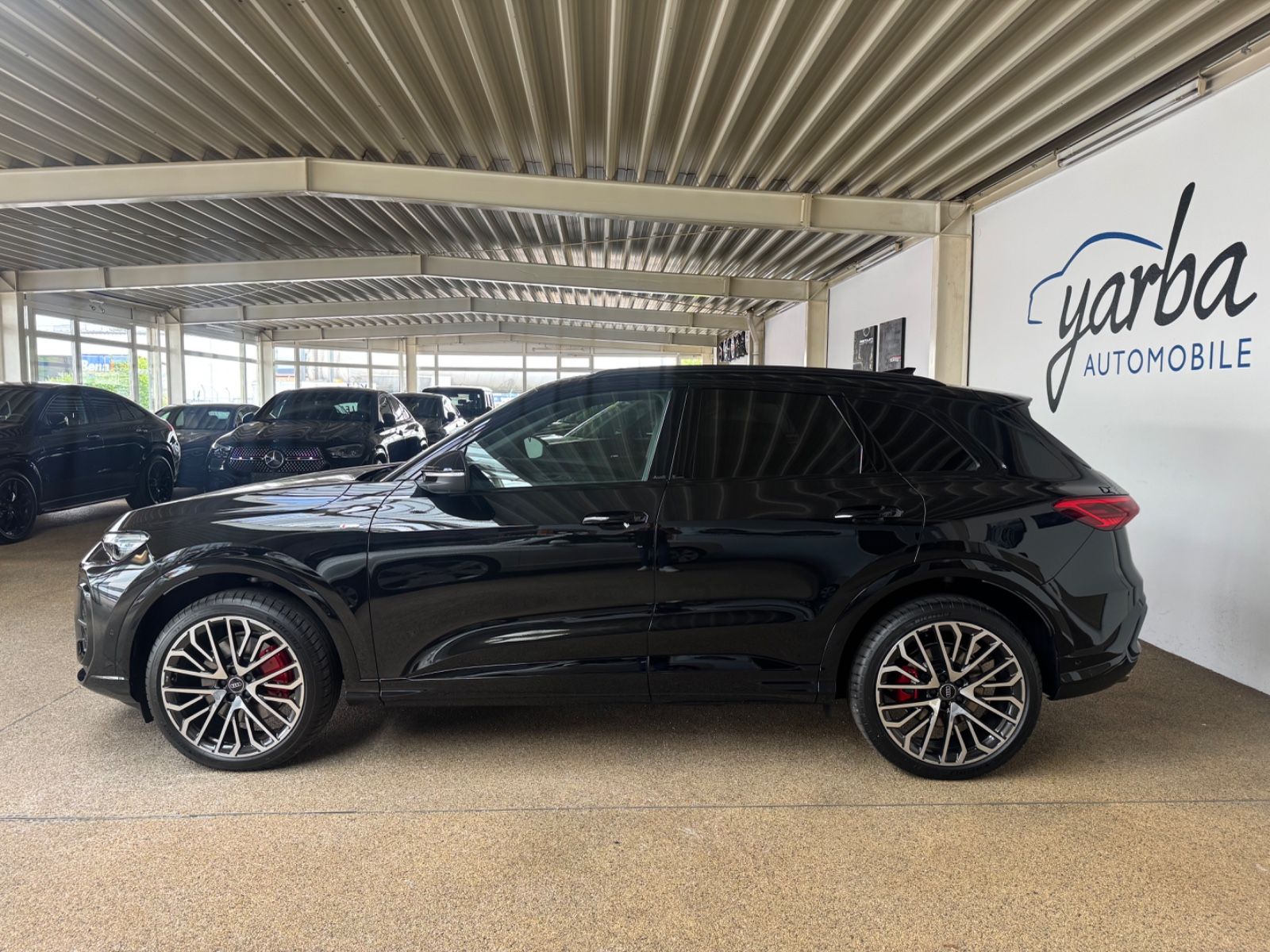 Audi Q5 2.0 TDI quattro S-Line - Samsaru's Car Outlet