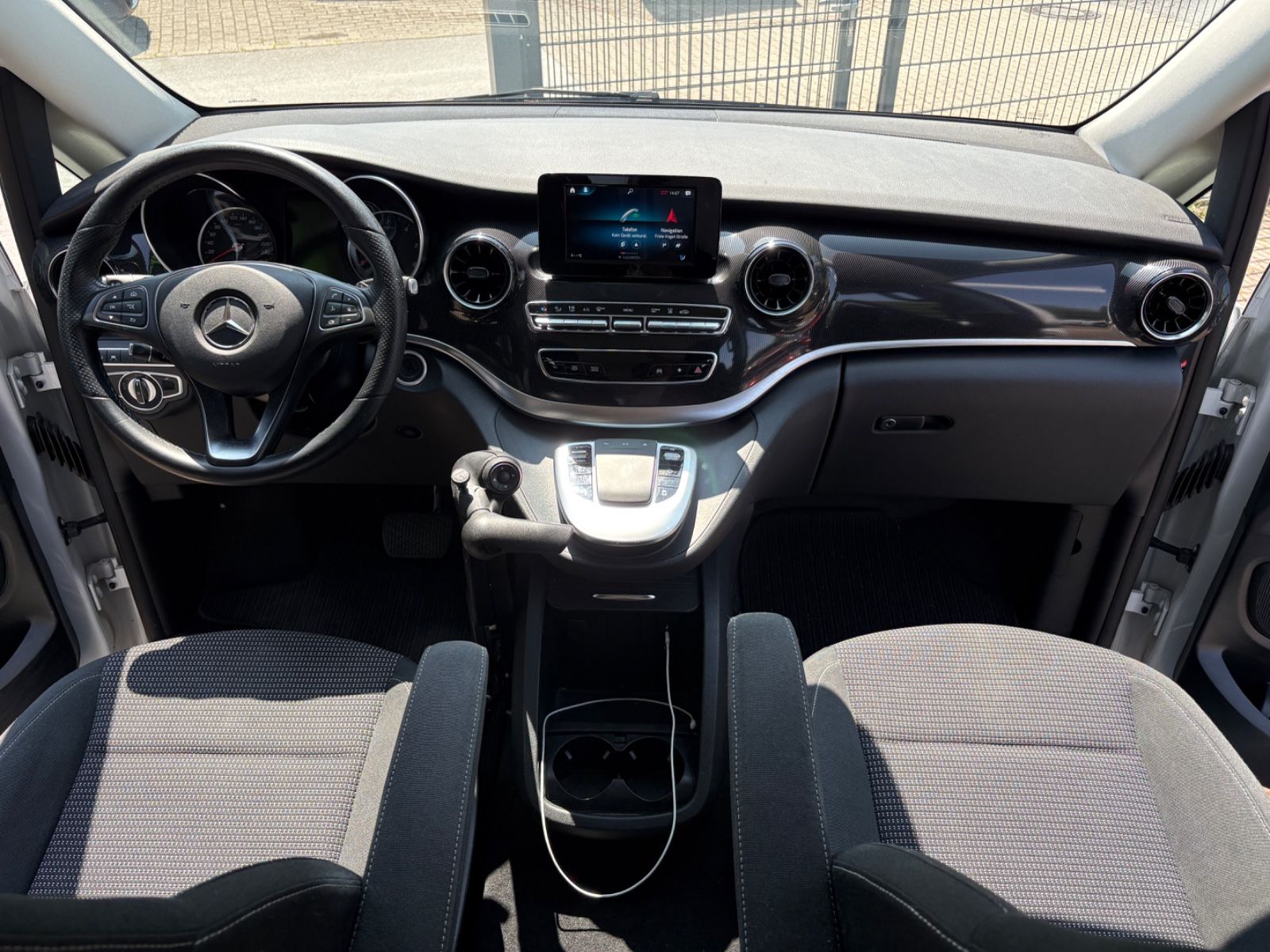 Mercedes-Benz V300 Edition 4Matic - Samsaru's Car Outlet