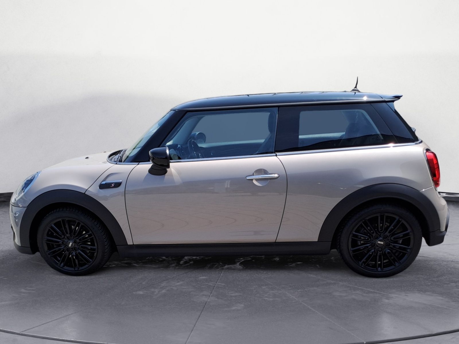 MINI Cooper S Classic - Samsaru's Car Outlet