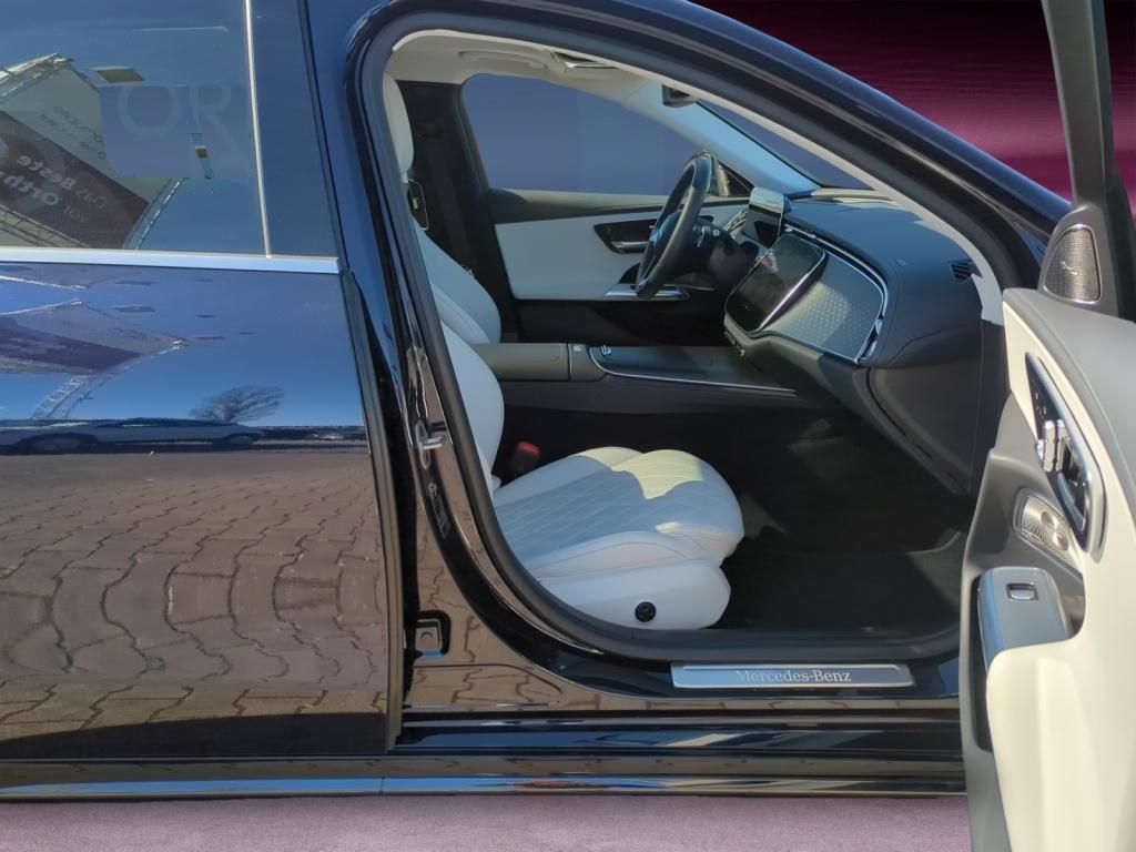 Mercedes-Benz E 300 eHyb Exclusive - Samsaru's Car Outlet