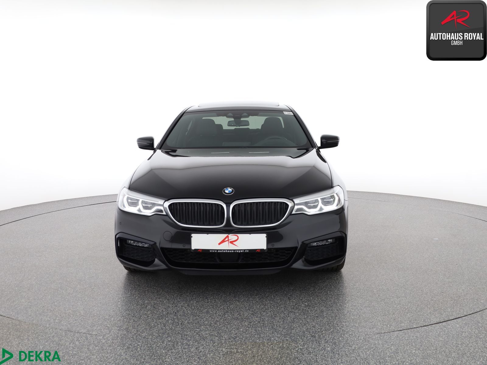 BMW 530 e x Drive M SPORT SHADOW HUD,KEYLESS,KAMERA