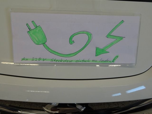 Nissan Leaf N-Connecta - Samsaru's Car Outlet