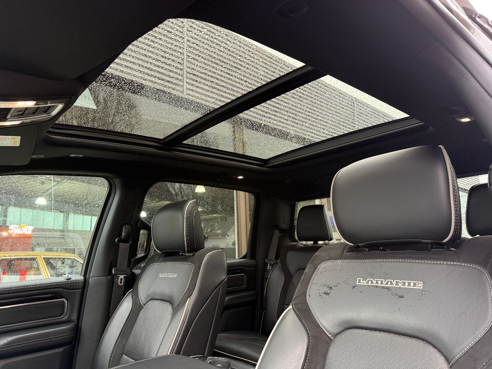 Dodge RAM Crew Cab LARAMIE NIGHT 22"/SPORTABGAS/360°