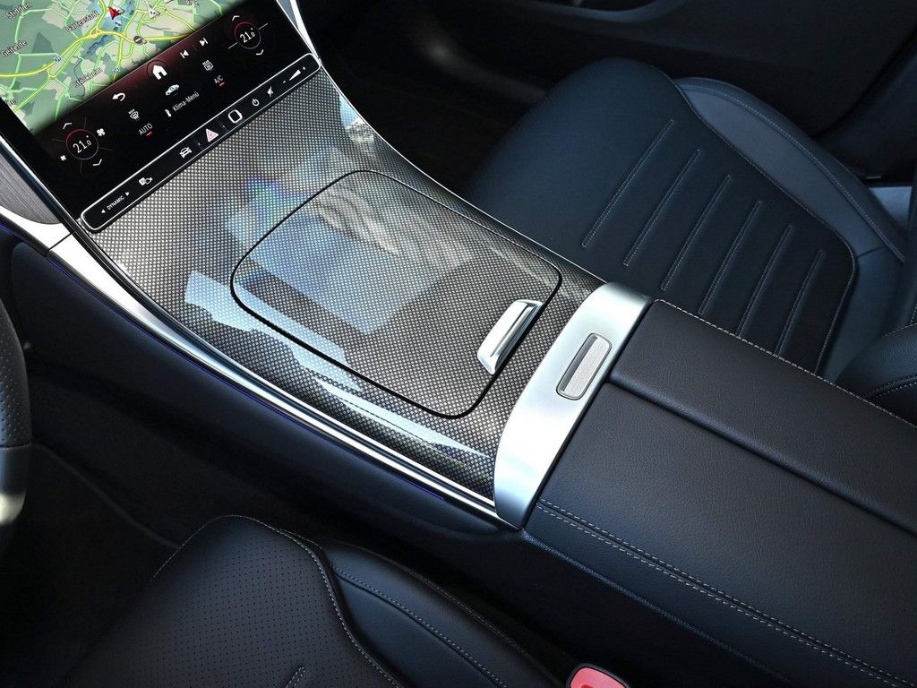 Mercedes-Benz GLC 220 d 4M AMG Line Night AHK Distr Pano Kamer