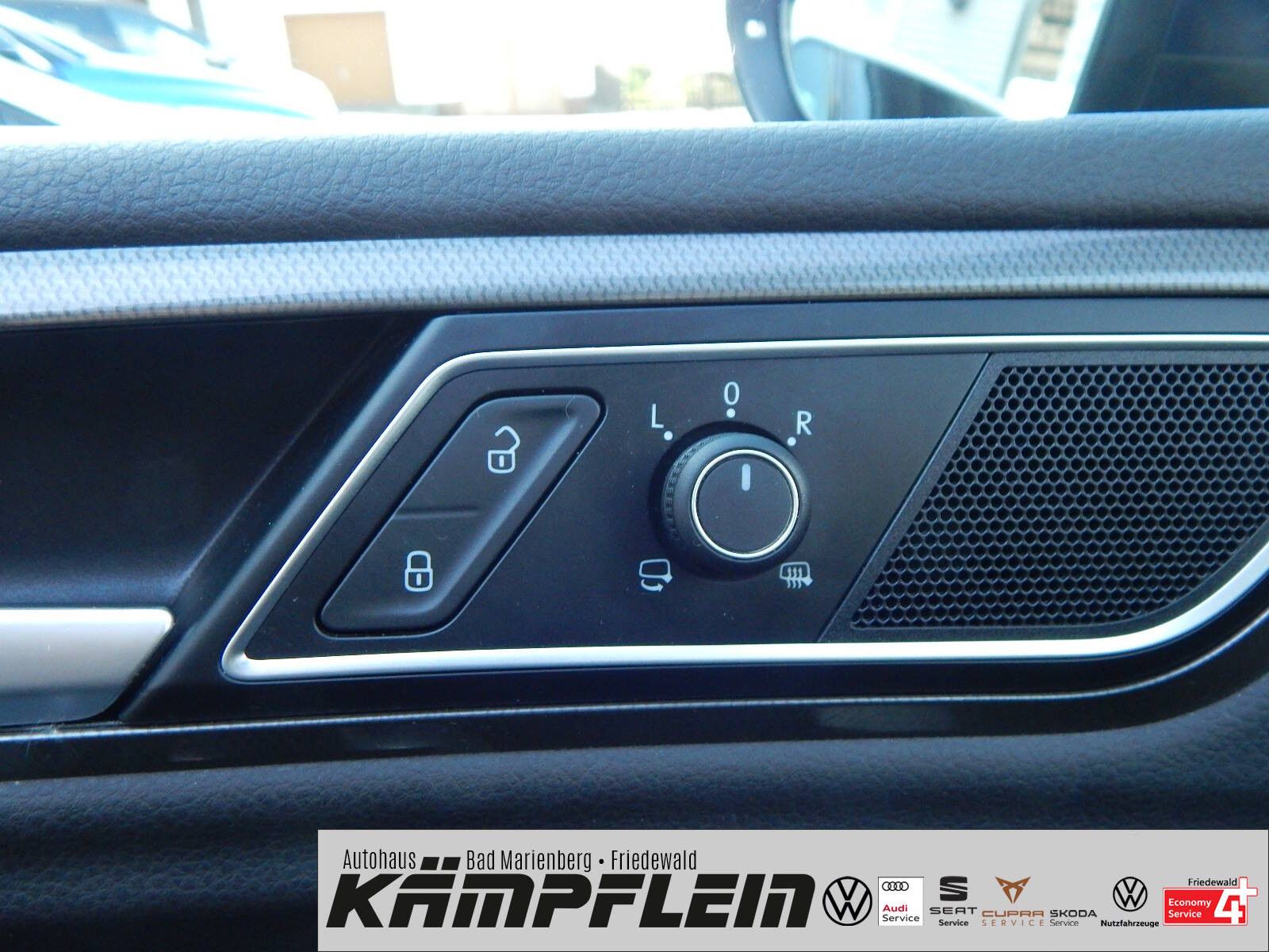 Volkswagen Golf Sportsvan Join 1.5TSI - Samsaru's Car Outlet