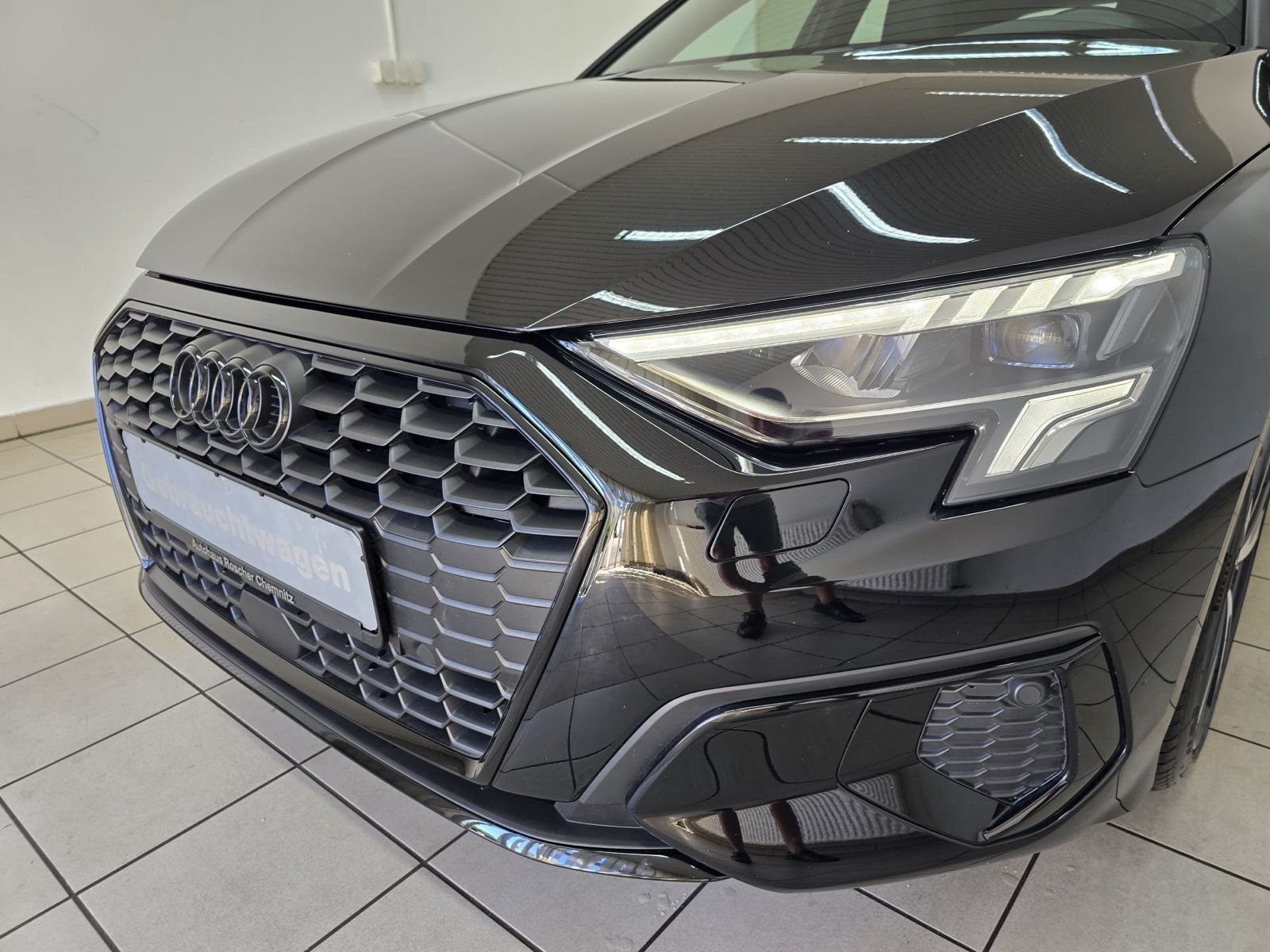 Audi A3 Sportback 30TFSI S-tronic S-Line Optik schwaz