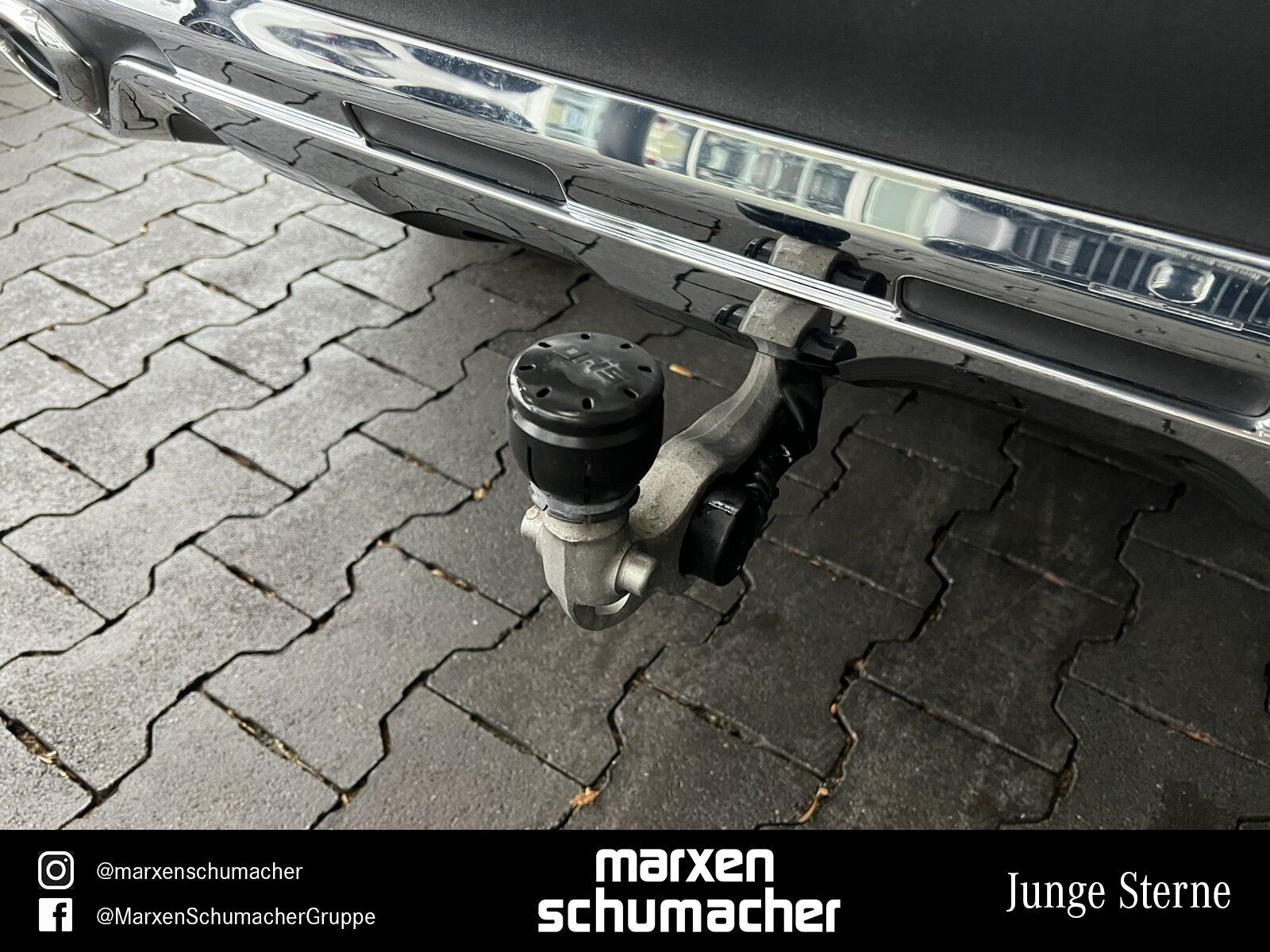 Mercedes-Benz GLC 220 d 4M AVANTGARDE Pano+360°+AHK+DIGITAL