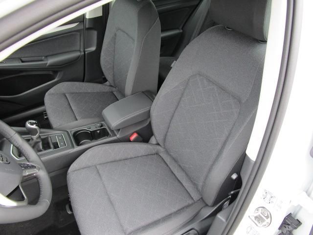 Volkswagen Golf Life 1.5 TSI - Samsaru's Car Outlet