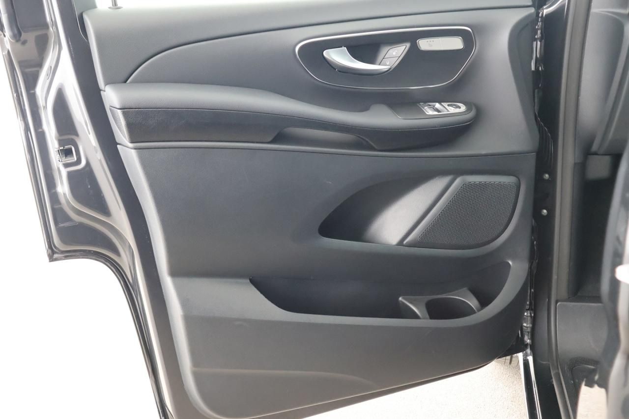 Mercedes-Benz V 220 d Lang Style - Samsaru's Car Outlet