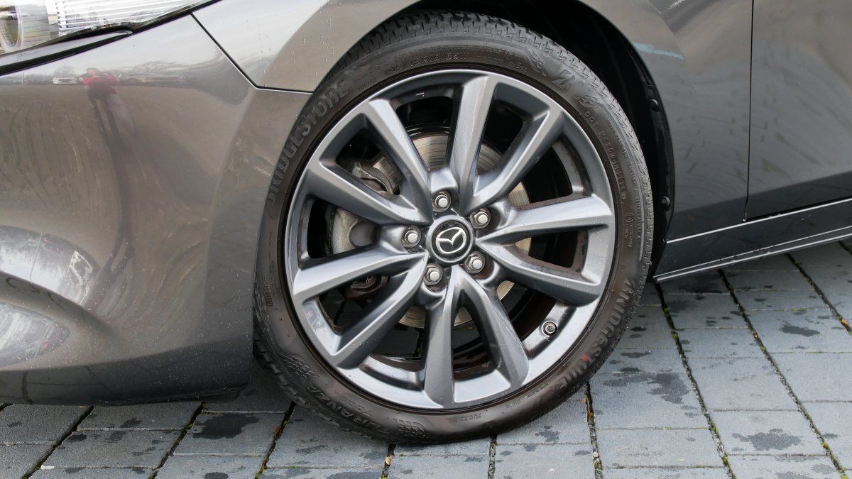 Mazda 3 e-Sky-G 150AT M-Hybrid Select. Design- Premium