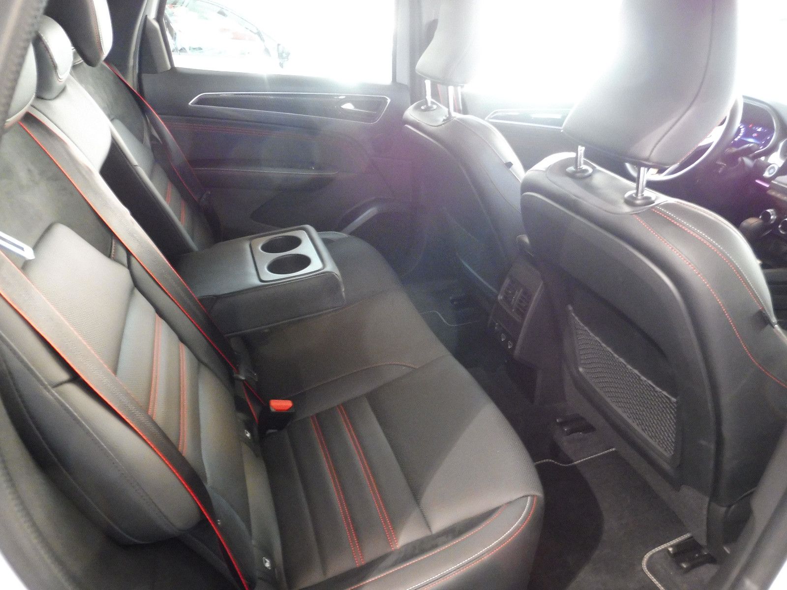 Renault Arkana R.S. Line TCe 160 - Samsaru's Car Outlet