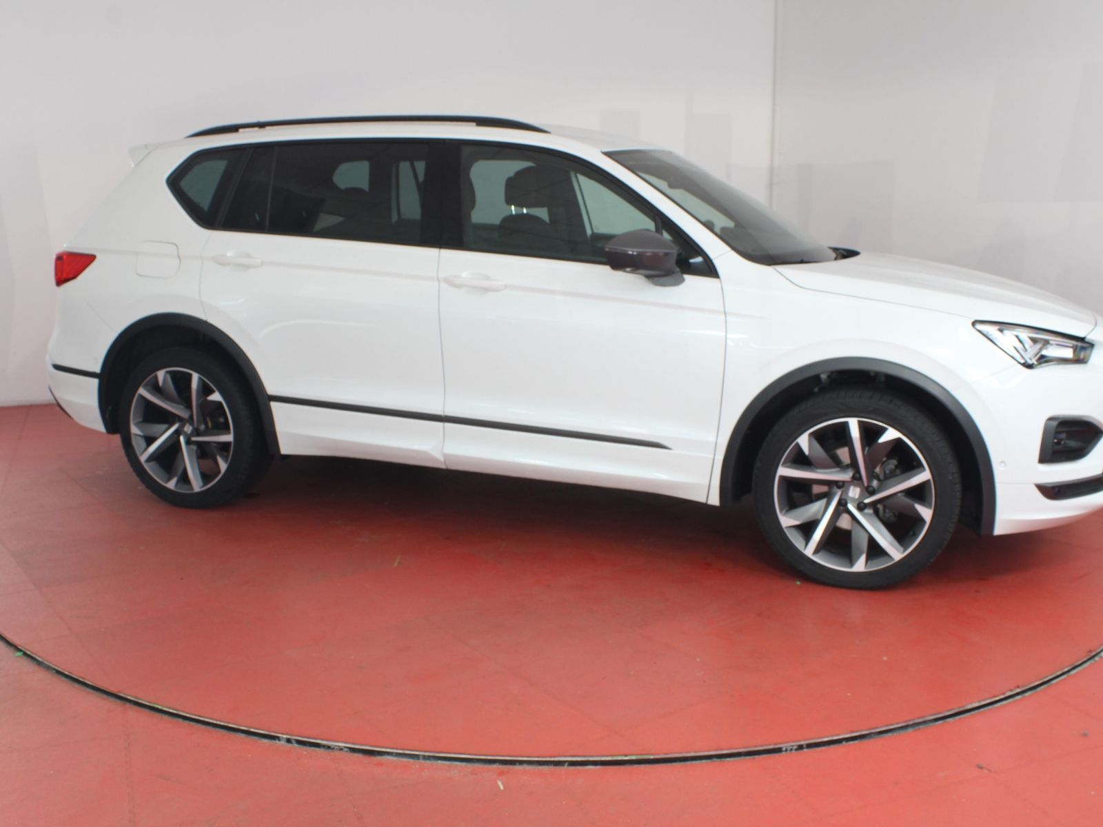 Seat Tarraco FR 2.0TDI DSG 350-ohne Anzahlung Navi AH