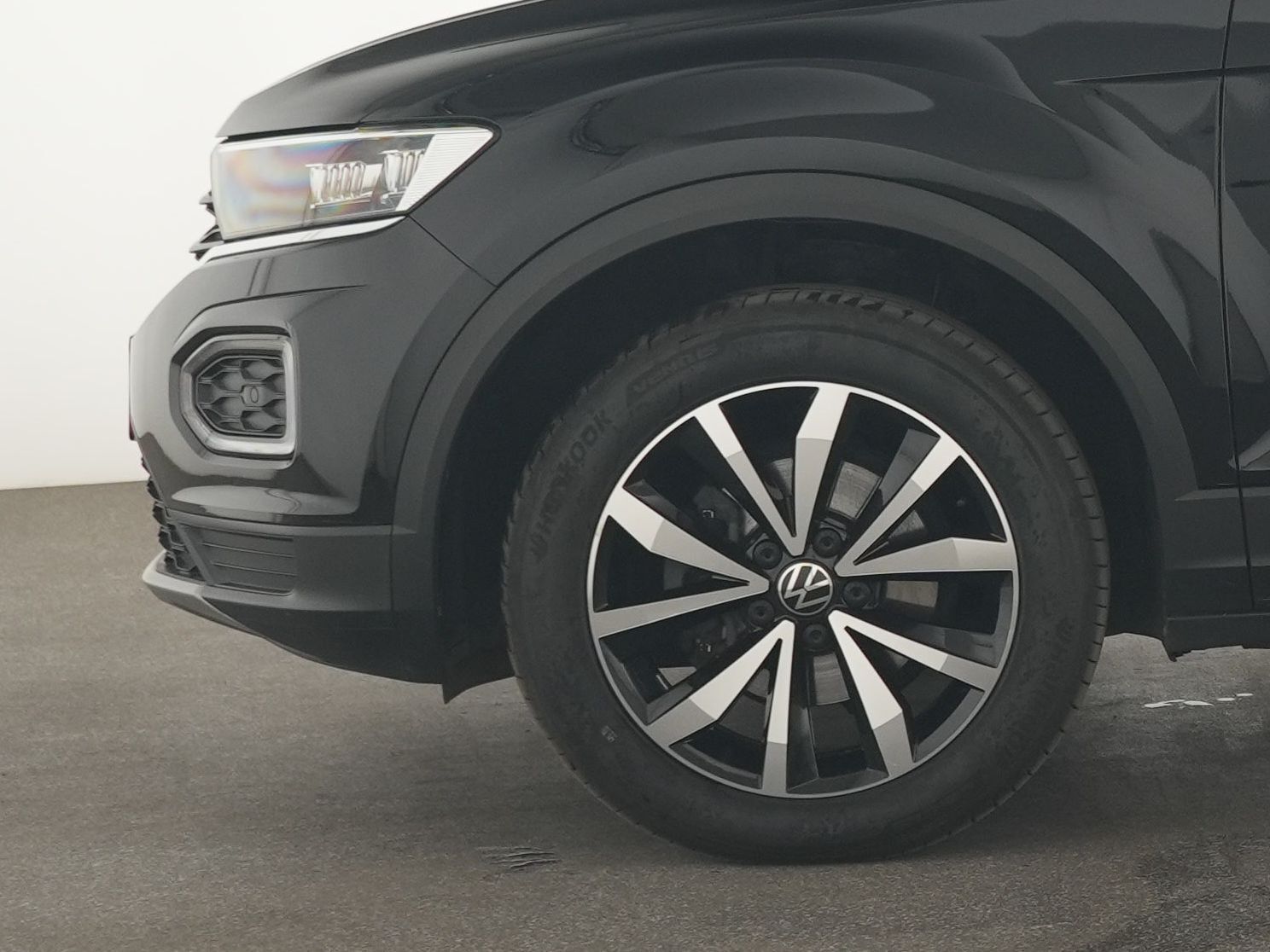 Volkswagen T-Roc Style - Samsaru's Car Outlet