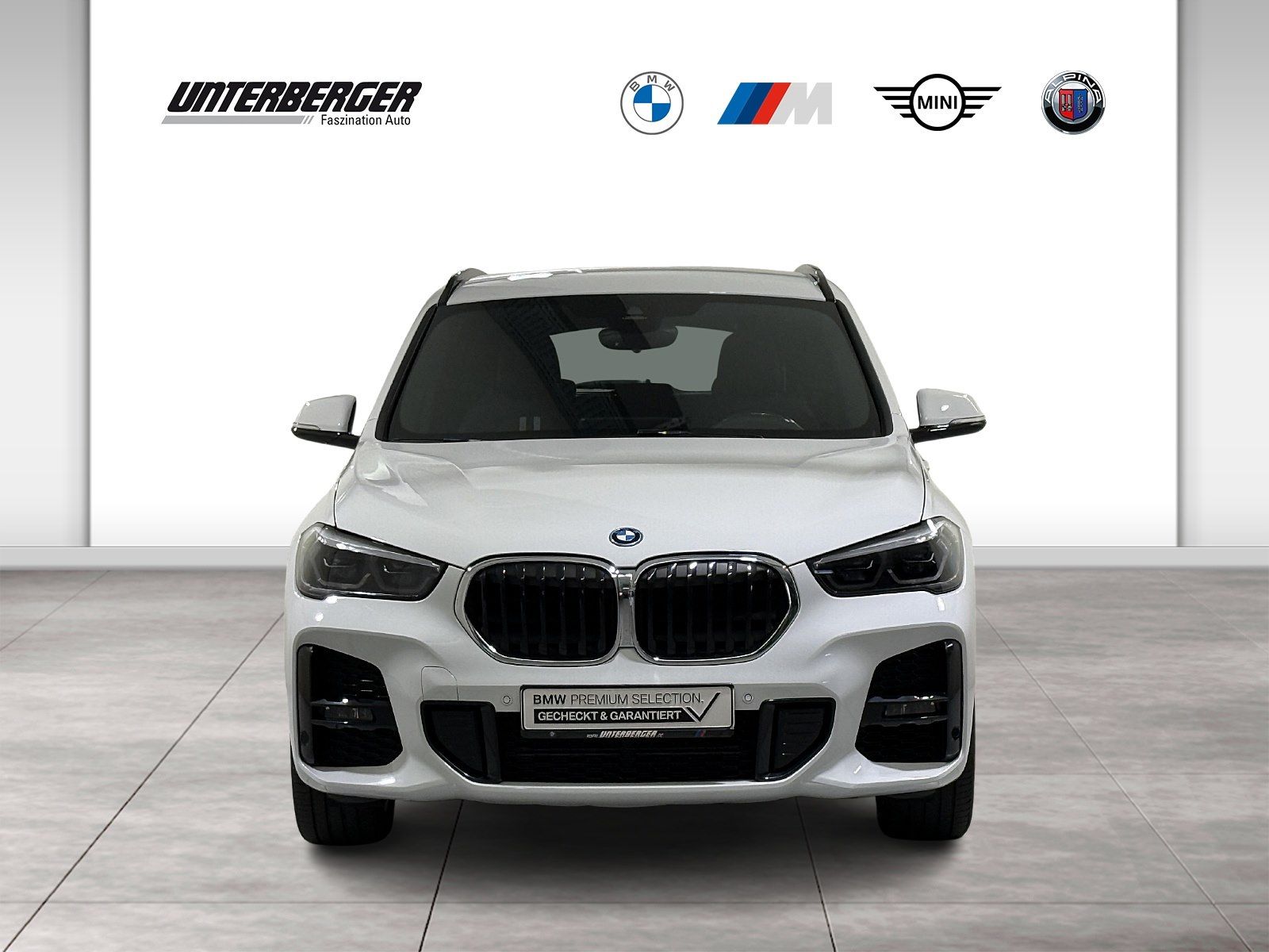 BMW X1 xDrive25e M Sportpaket - Samsaru's Car Outlet
