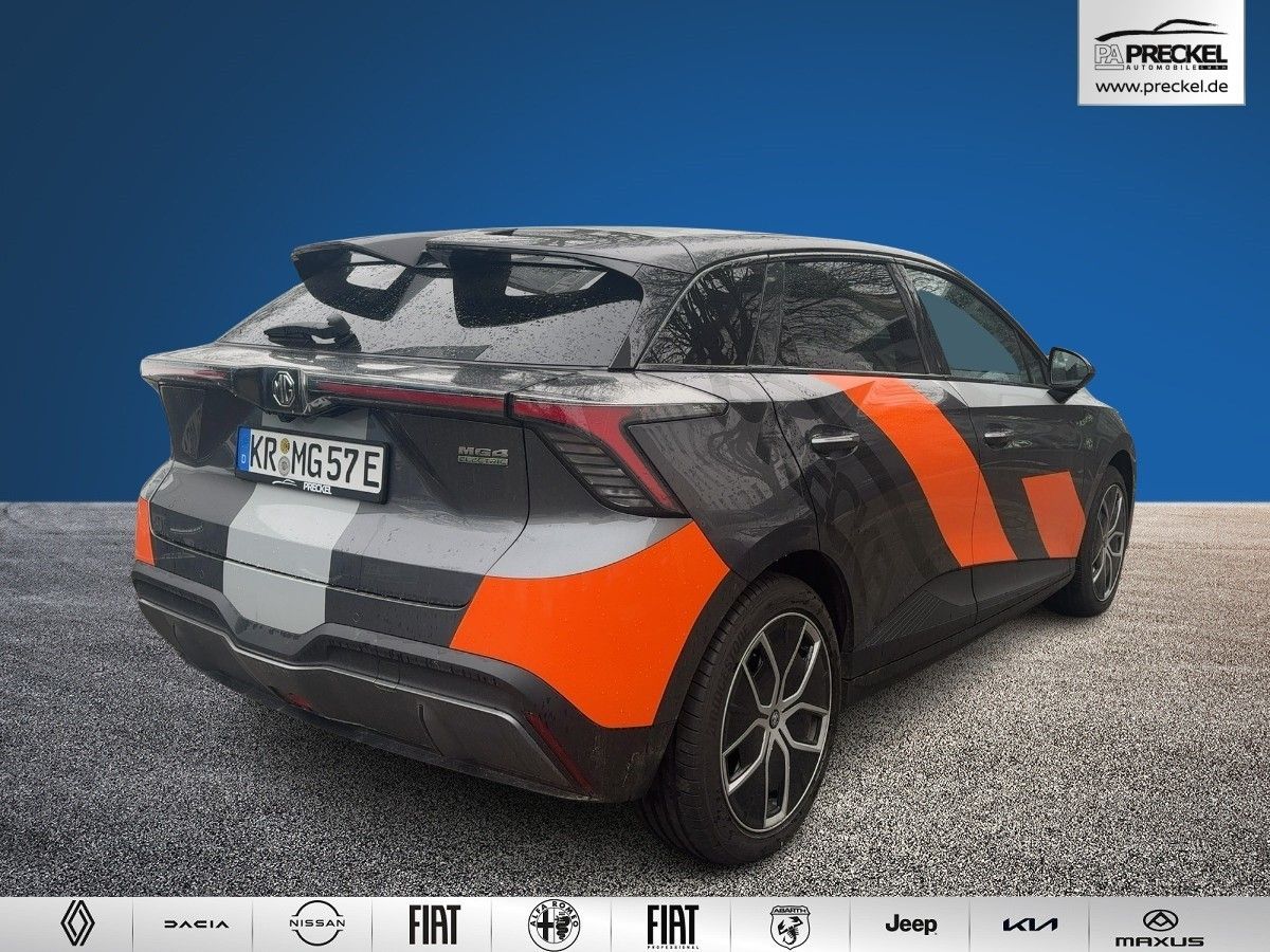 MG 4 Luxury 64 kWh / Navi / Kamera