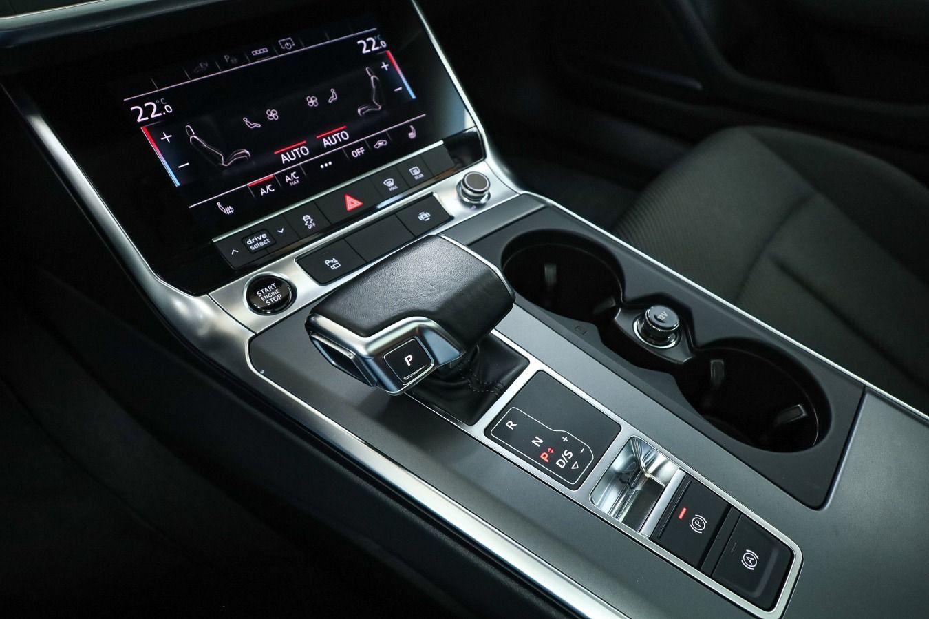 Audi A6 Avant 50 TFSI e qu S line - Samsaru's Car Outlet