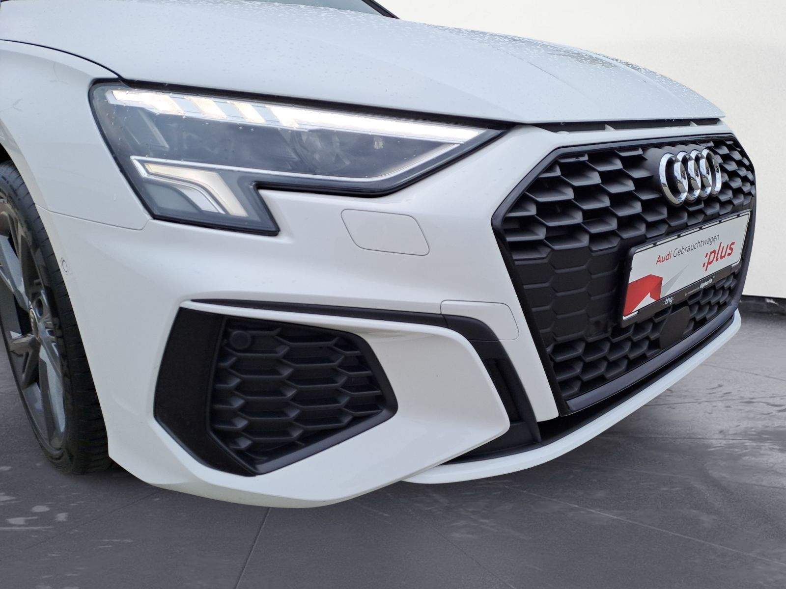 Audi A3 Sportback 35 TFSI S-tronic S-Line ACC Navi