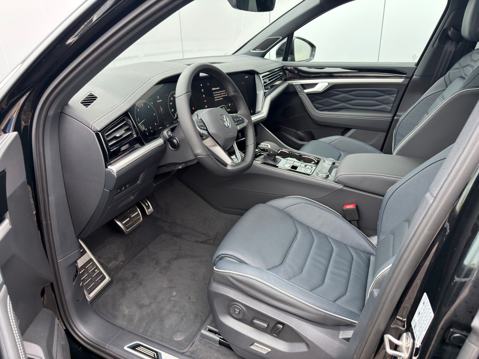 Volkswagen Touareg 3.0 TDI 210 kW 4Motion R-Line/VOLL