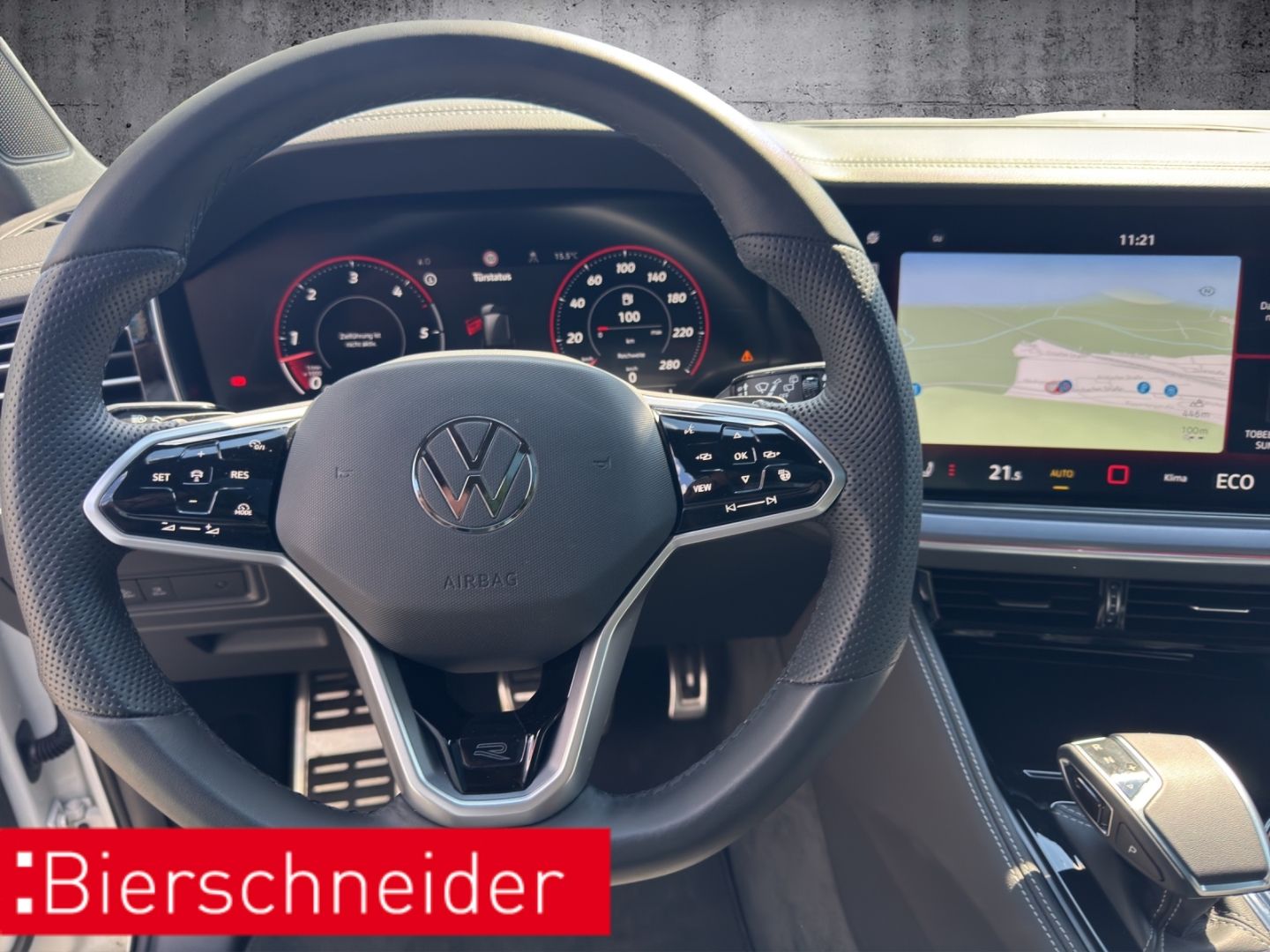 Volkswagen Touareg 3.0 TDI R-Line - Samsaru's Car Outlet