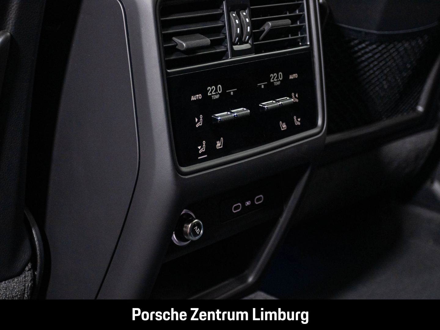 Porsche Cayenne E-Hybrid Coupe Black Edition Burmester