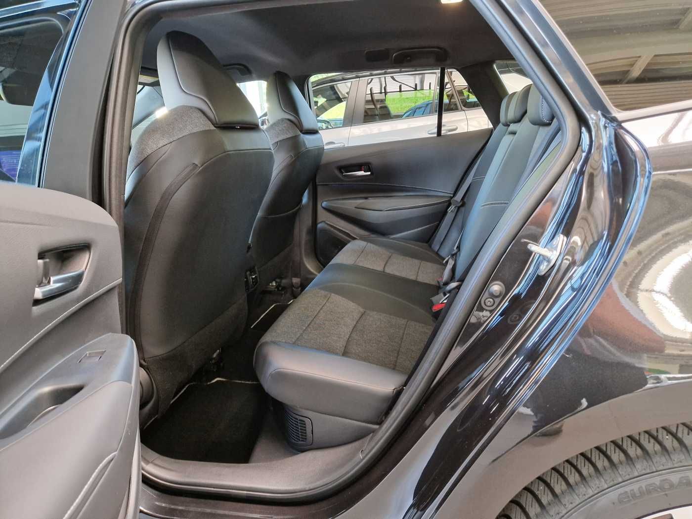 Toyota Corolla TS Hybrid - Samsaru's Car Outlet