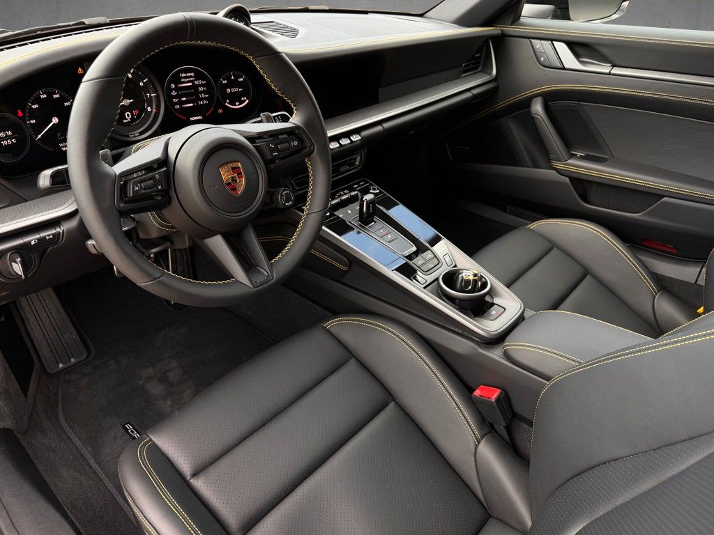 Porsche 992 911 Carrera 4 S Cabrio Tageszul 25 Km Top Au