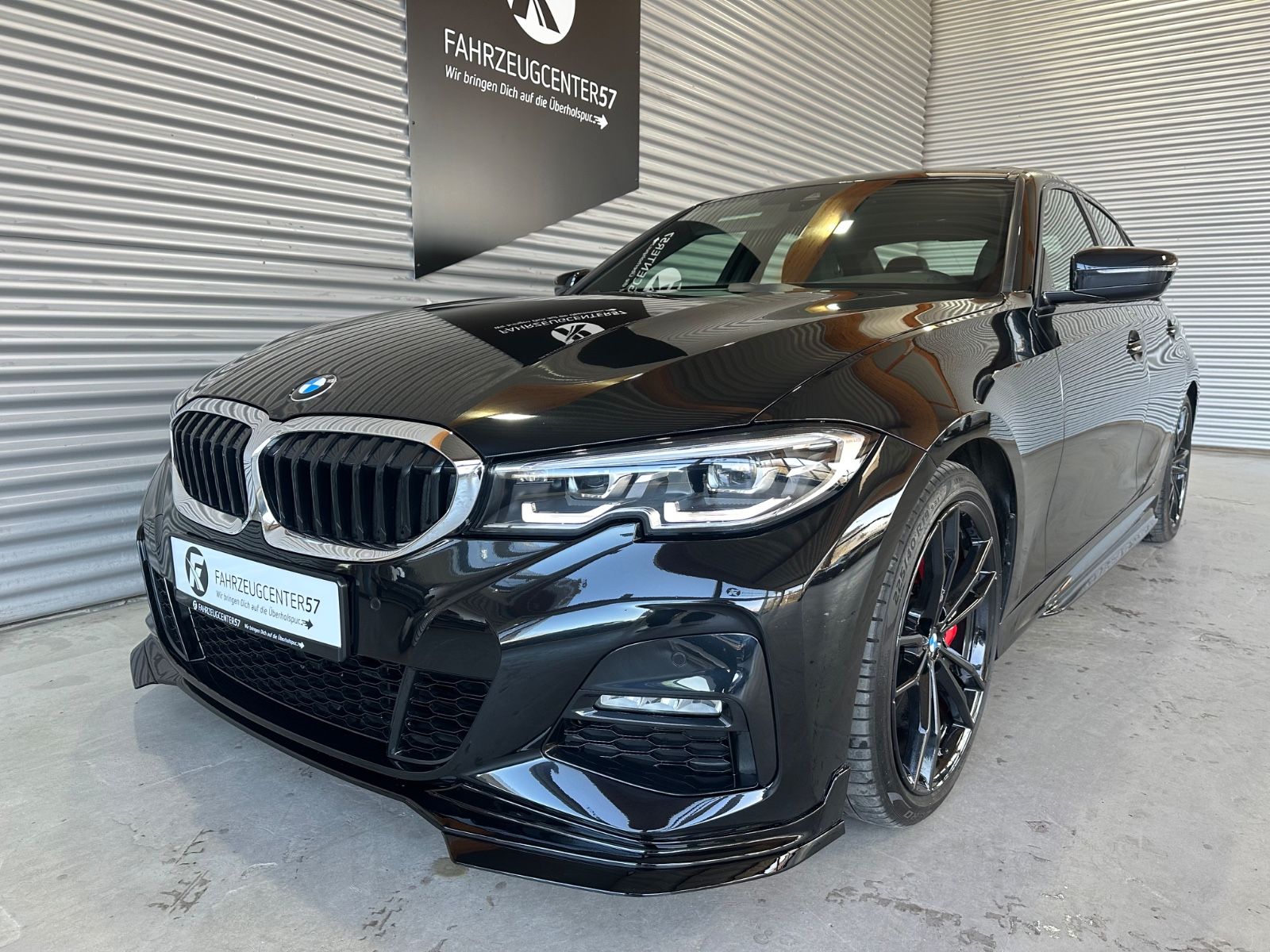BMW 330i M-PERFORMANCE - Samsaru's Car Outlet