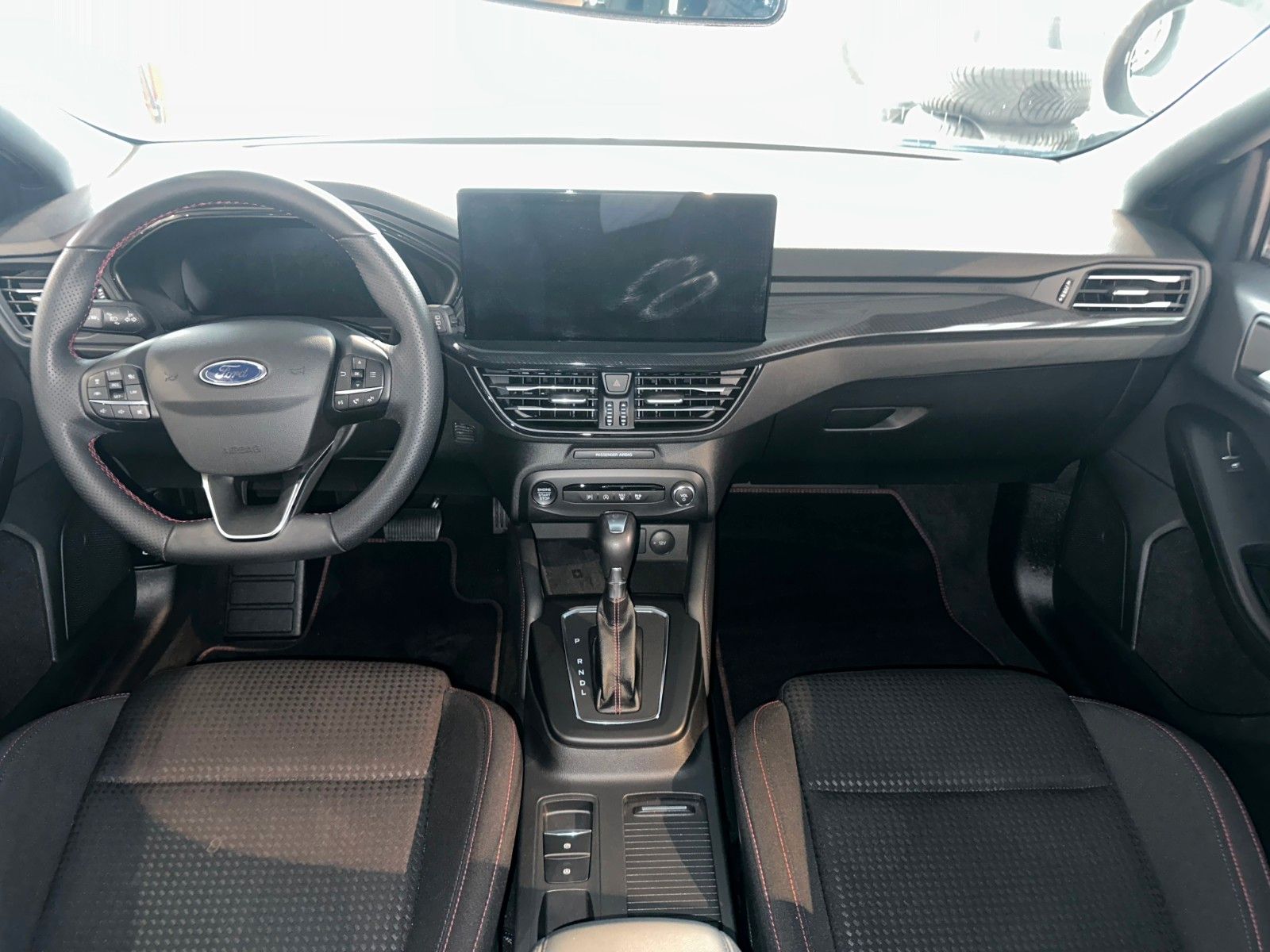 Ford Focus Turnier ST-Line X Automatik 155PS Winter
