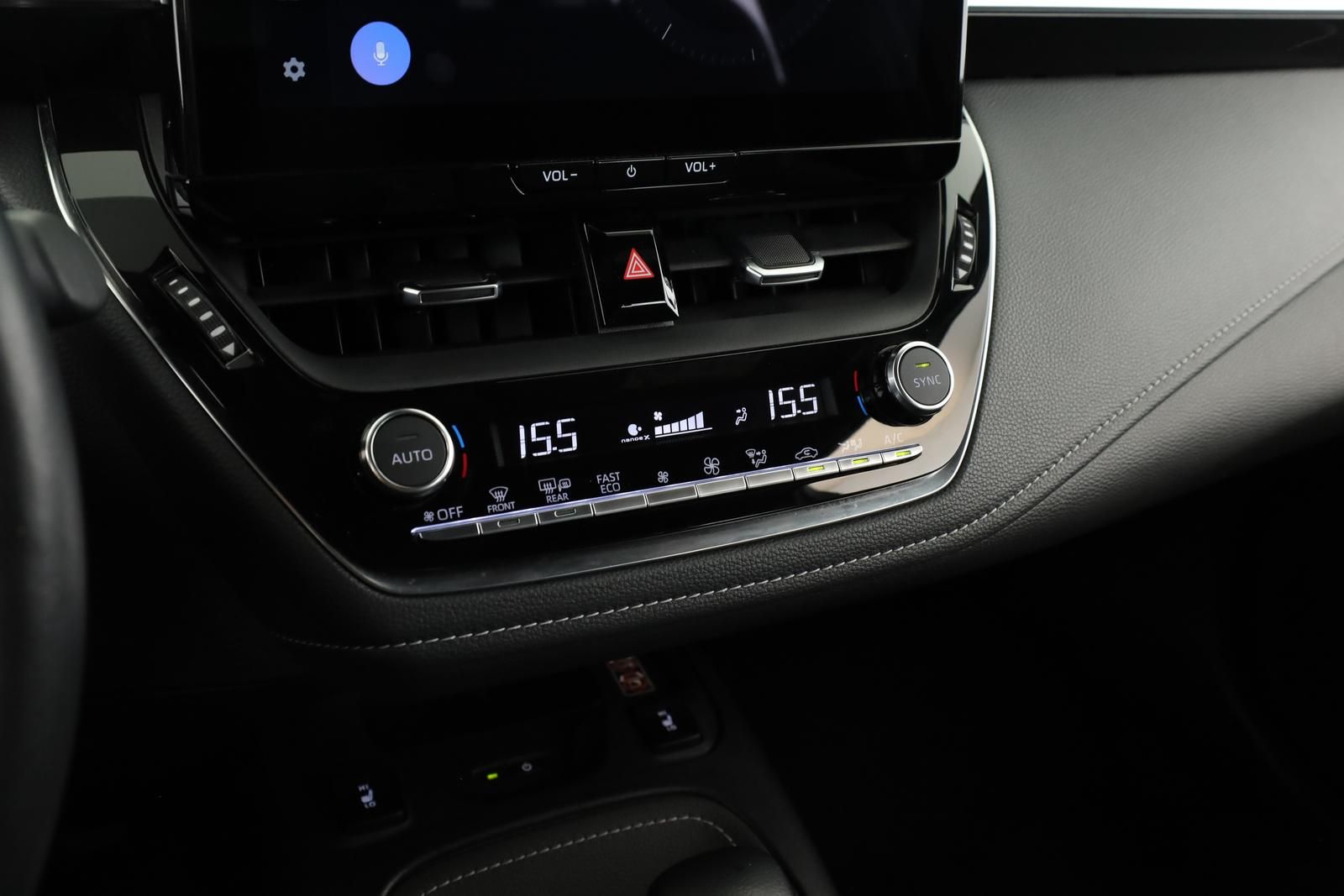 Toyota Corolla Touring Sports 2.0 CVT Team D Navi Kam