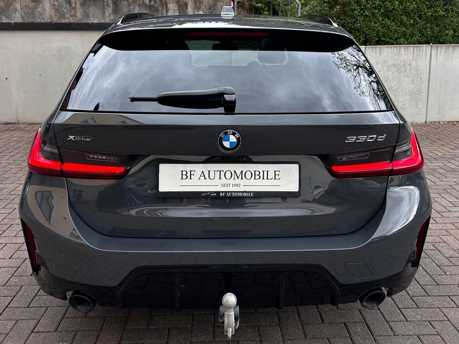 BMW 330d xDrive M Sport PANO*AHK*StandH*H&K*AdapLED