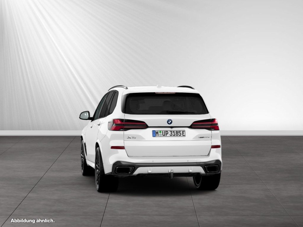 BMW X5 xDrive50e M Sport Pro|AHK|Pano|22"LM