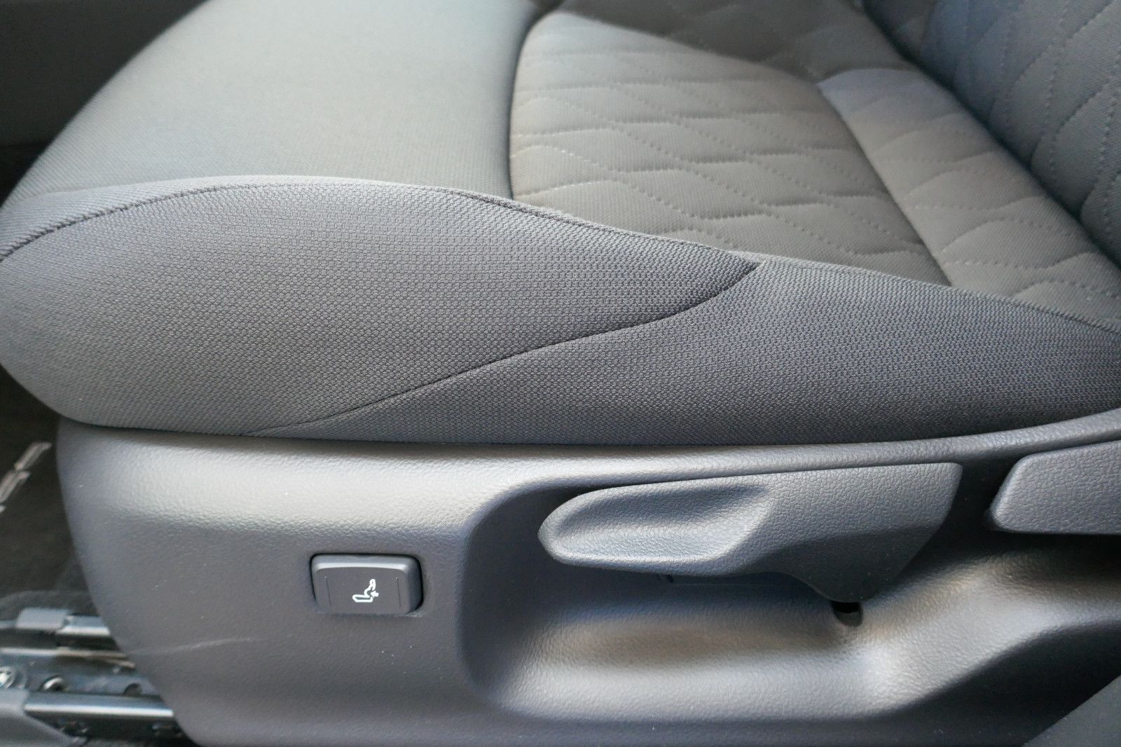 Toyota Corolla Cross XG10 FWD - Samsaru's Car Outlet