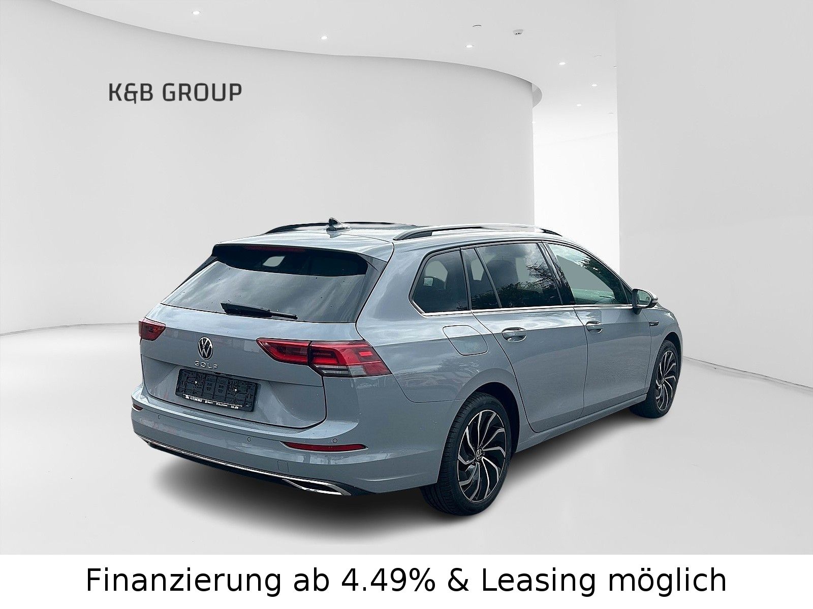 Volkswagen Golf 8 2.0 Variant Style DSG - Samsaru's Car Outlet
